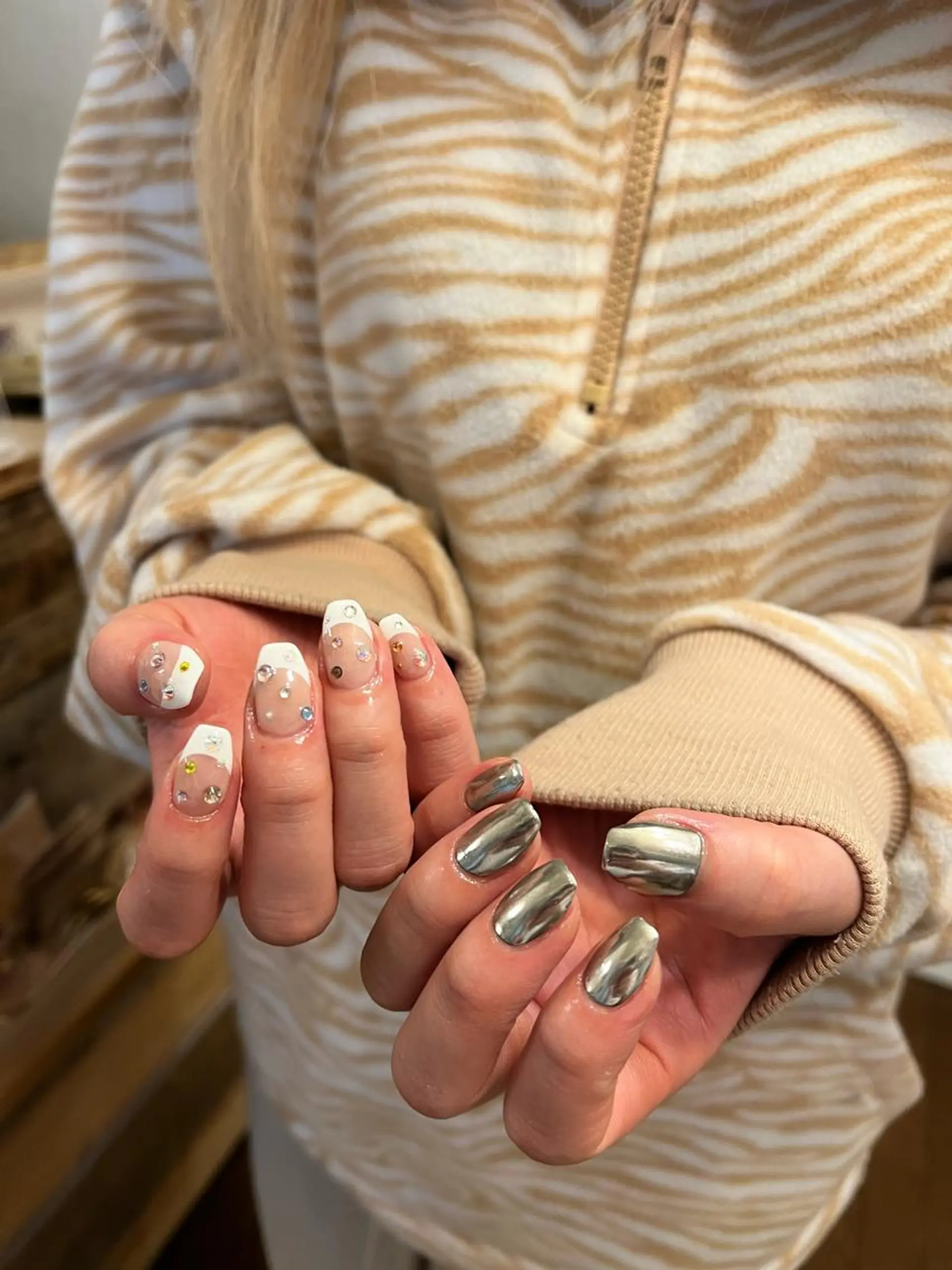 ネイル ハンドネイル フットネイル ハンドケア Nes.Nail所属・Miyagi Asamiのネイルデザイン