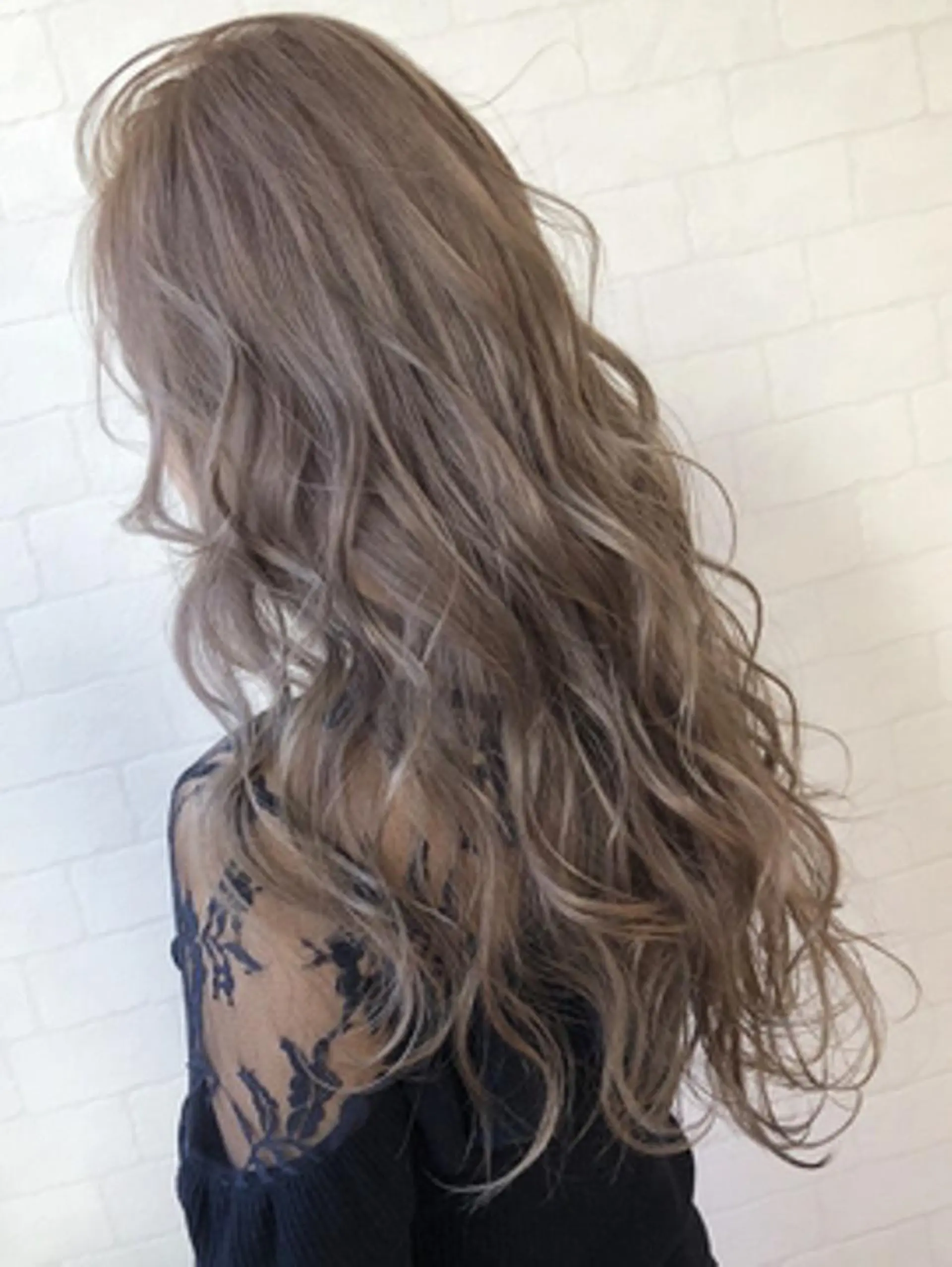 ロング カラー カット ヘアカラー トリートメント Lien 深井店のヘアスタイル