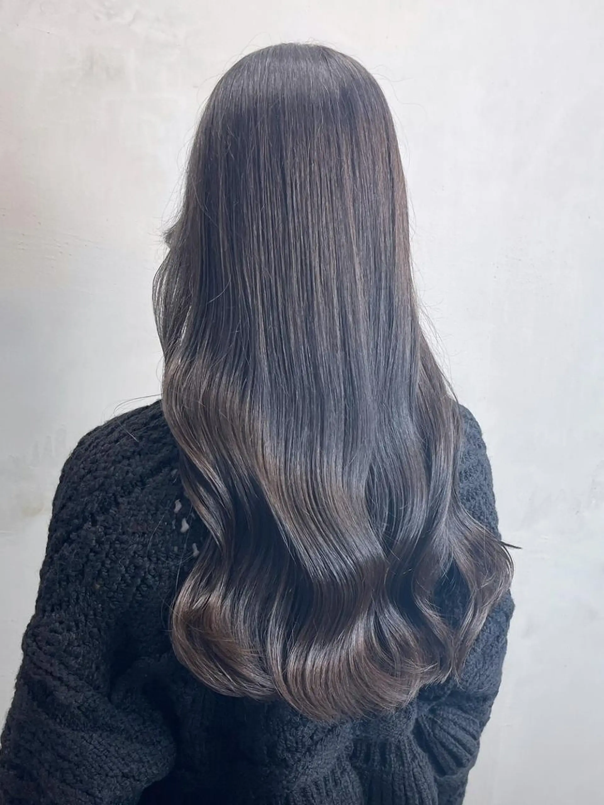 ロング カラー グレージュ ロング カット ヘアカラー トリートメント ITbyALBUM 八王子店のヘアスタイル