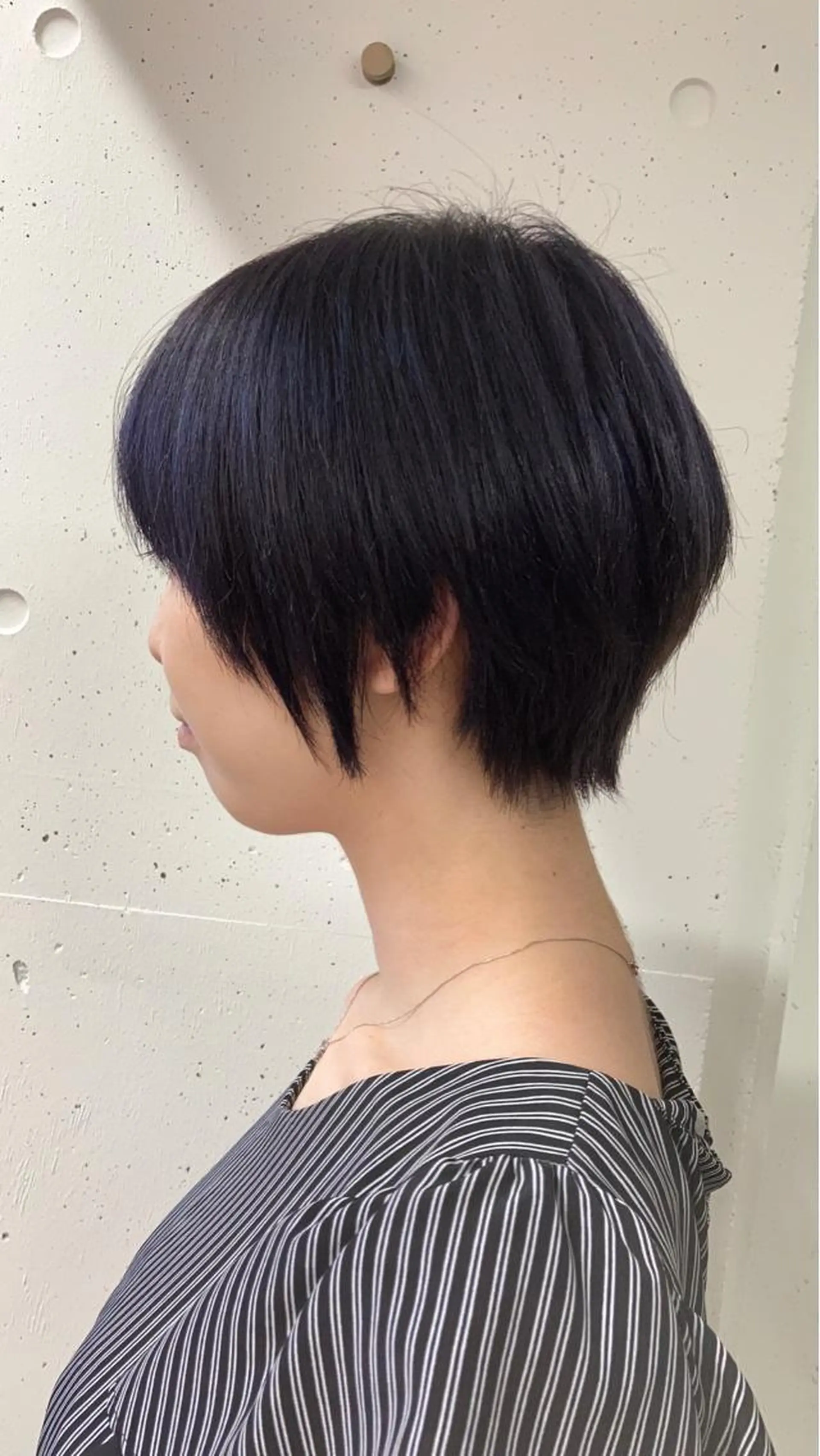 ショート カラー アッシュ パープルカラー パープルアッシュ ショートヘア ミルミー美容室所属・🦄💒💓齎藤 七海子🦄💒💓のマツエク・マツパデザイン