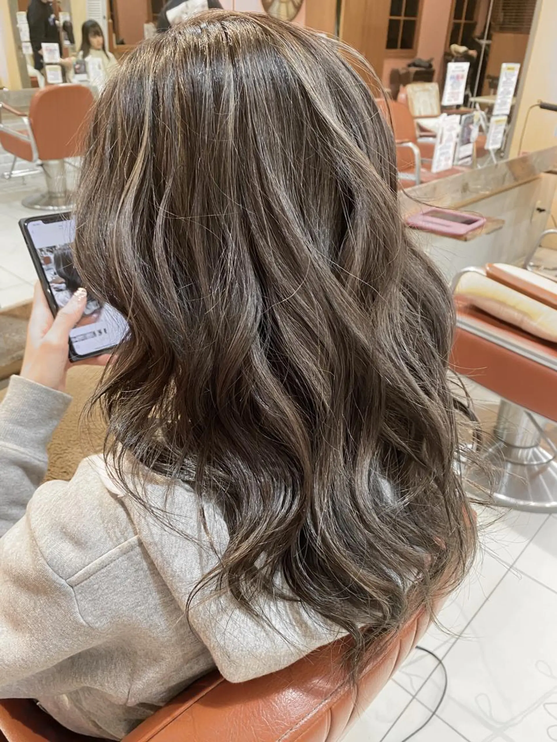 ミディアム カラー ヘアアレンジ ミディアムパーマ ブリーチ 透明感カラー ハイライトカラー ボブ 増子 幹樹のヘアスタイル