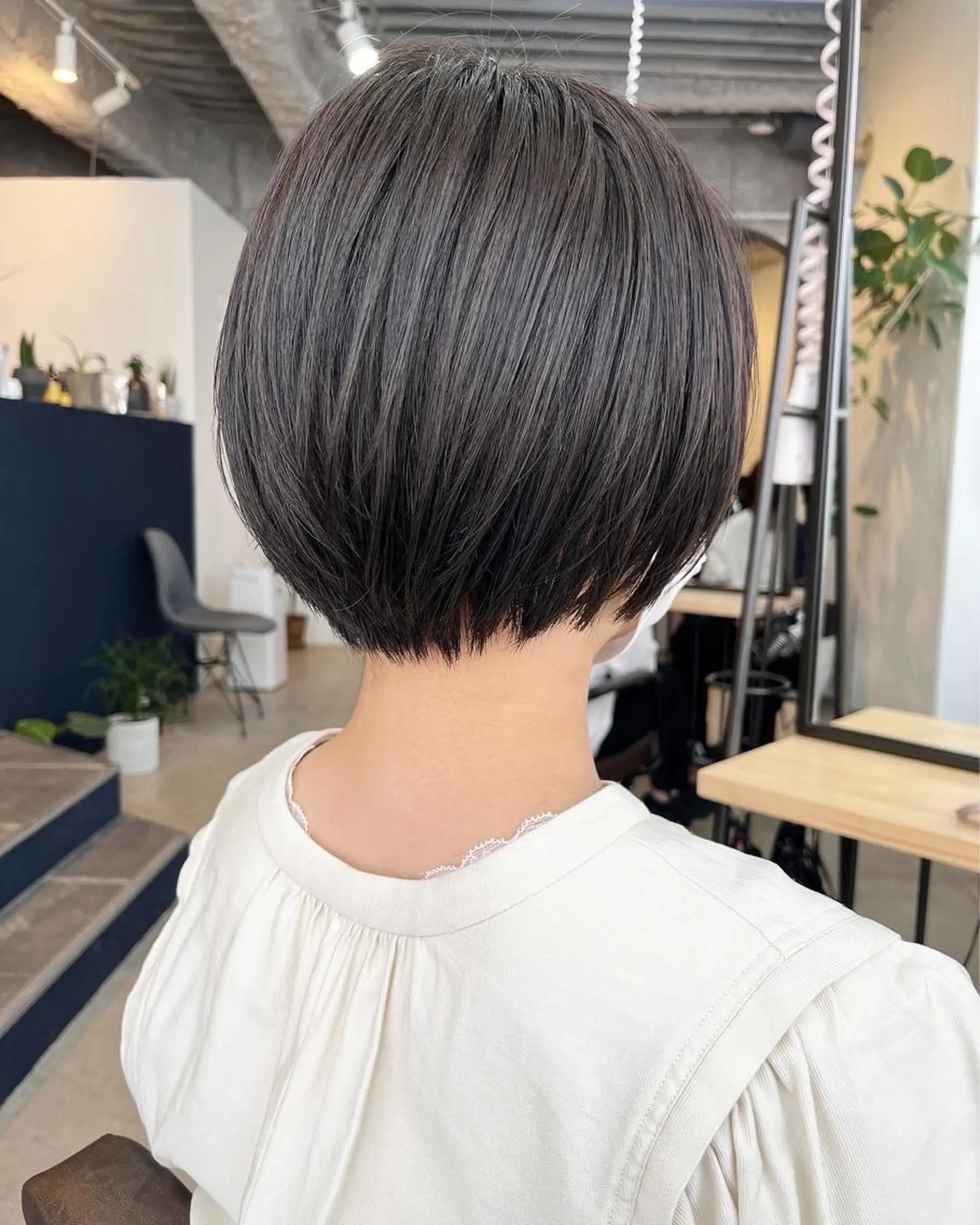 ショート ショートボブ ケアカラー ボブ ショートヘア 小顔カット 山田 勇真のヘアスタイル