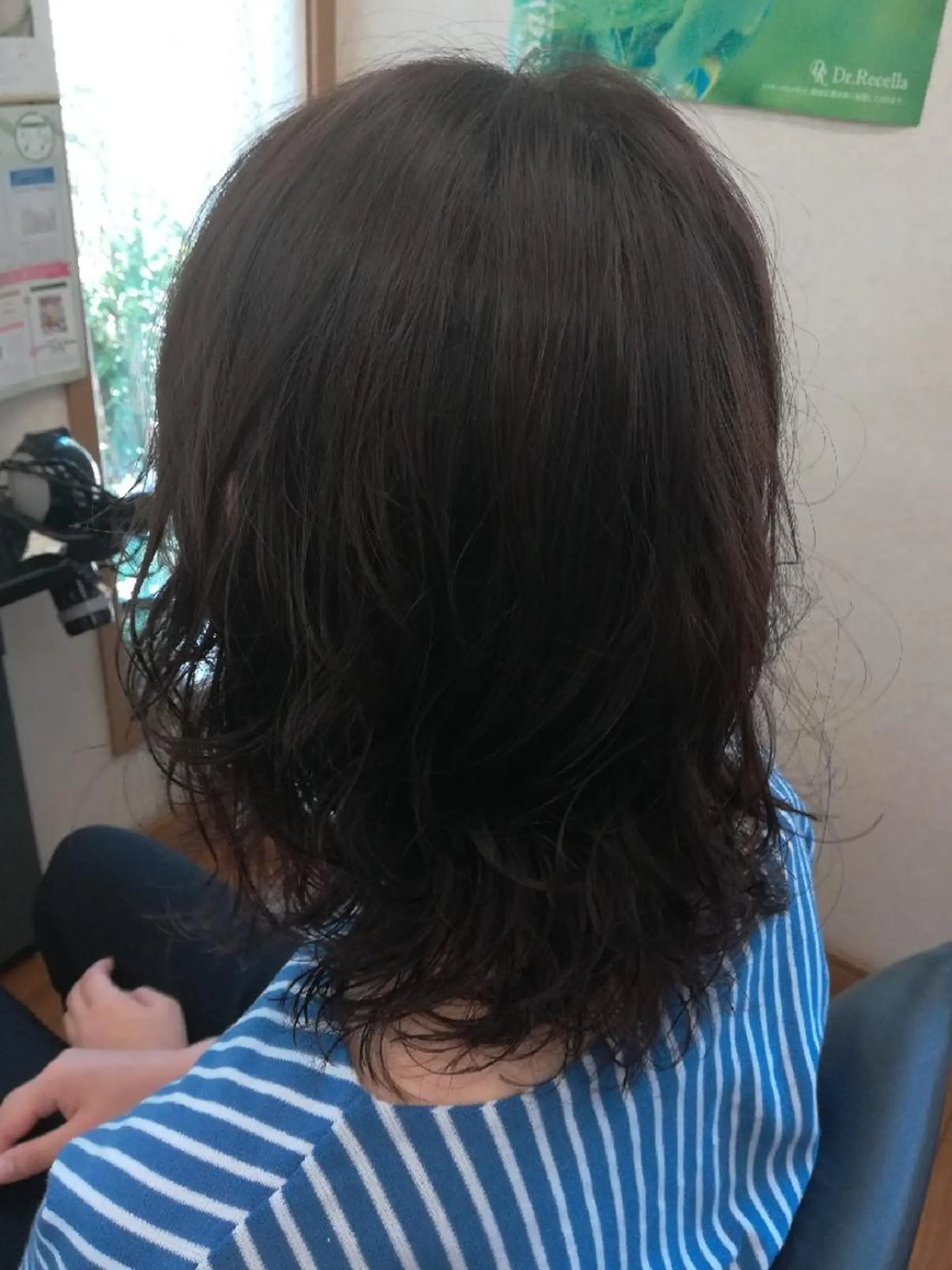 セミロング パーマ 加藤 千秋のエステ・リラクイメージ