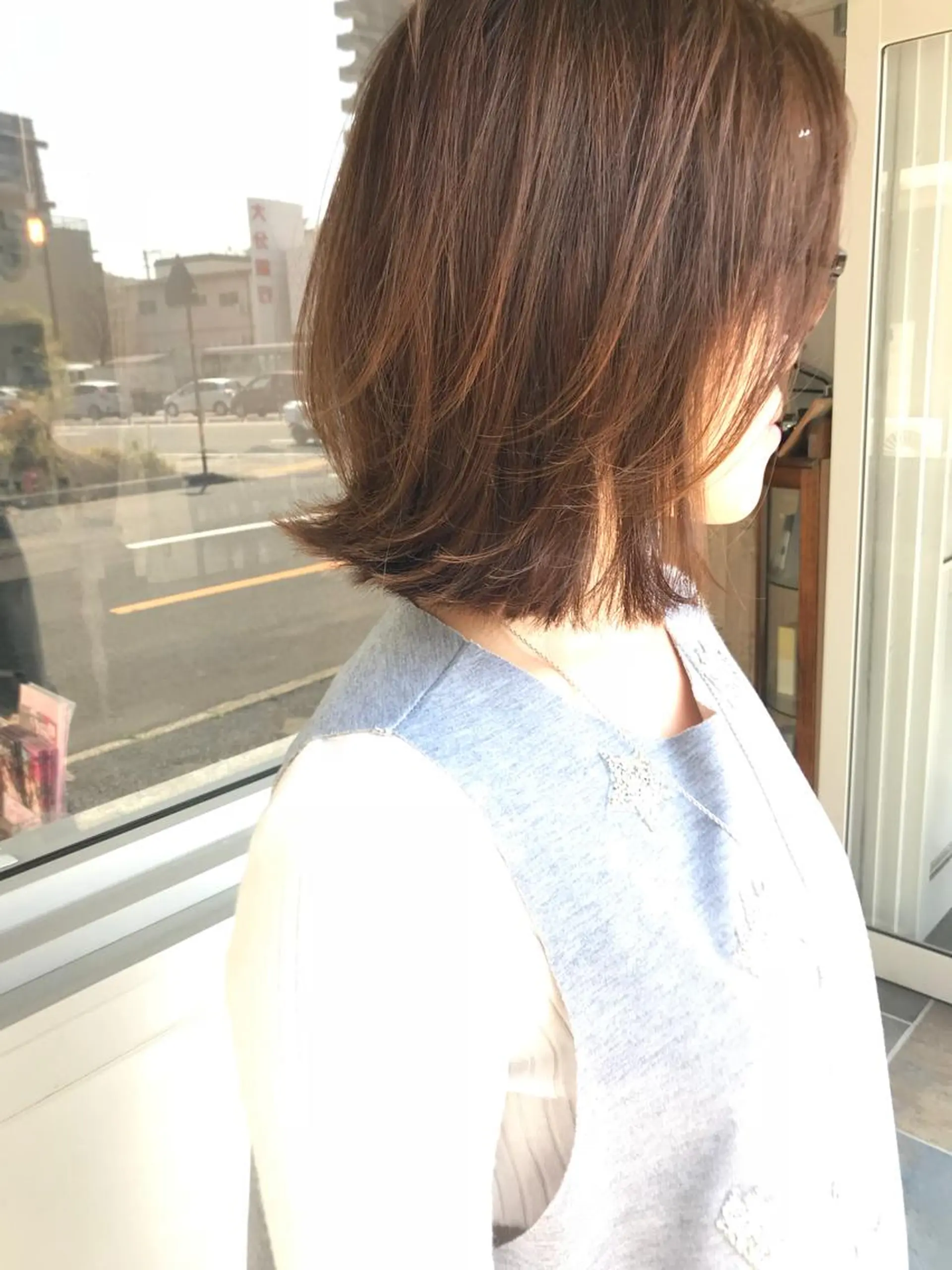 ショート カラー ヘアアレンジ バレイヤージュ ブリーチ グラデーションカラー ハイライトカラー ハイトーンカラー Mariana/ 鶴原-ハイライトのヘアスタイル