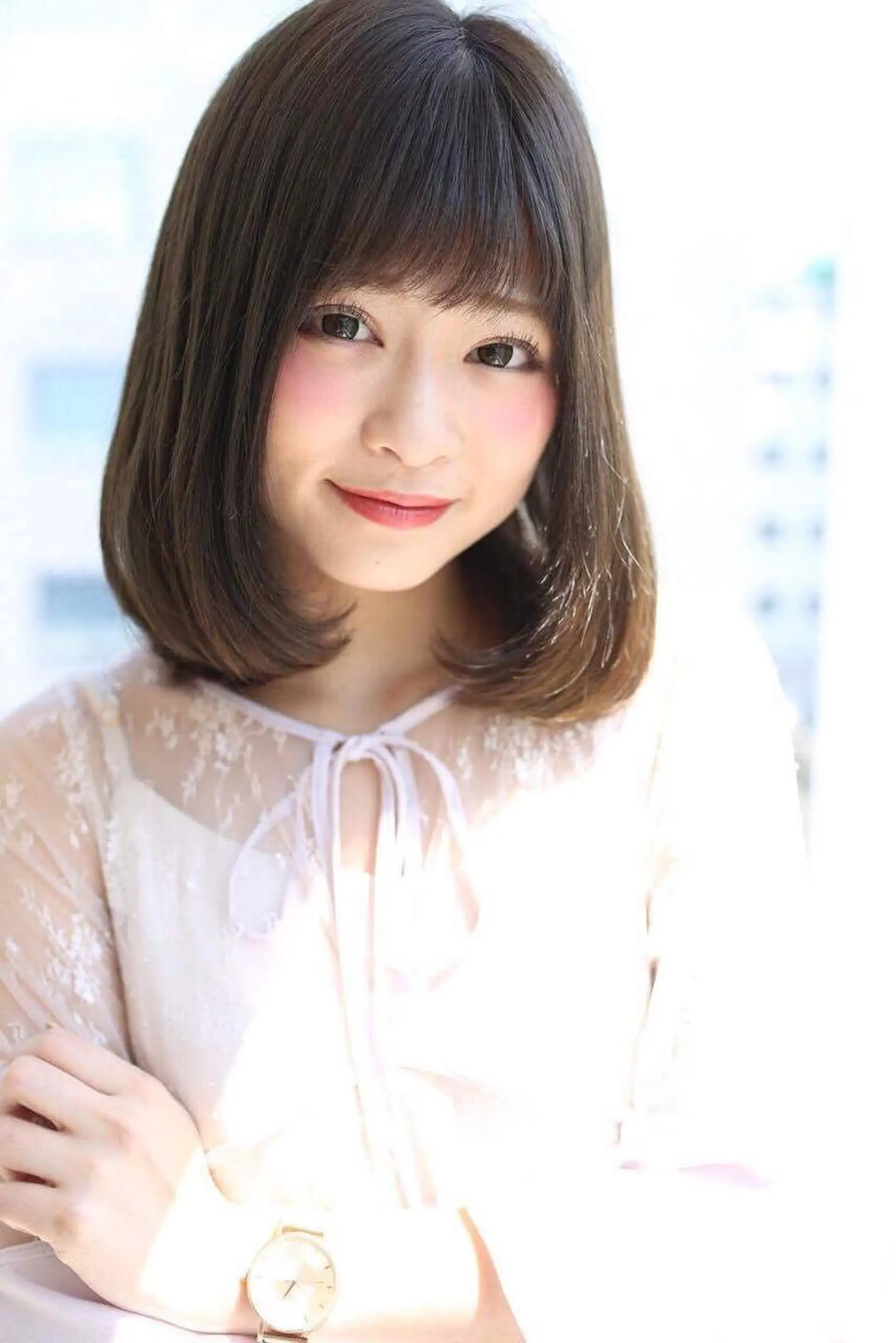 ミディアム Aguhair所属・土屋 ゆうこのヘアスタイル