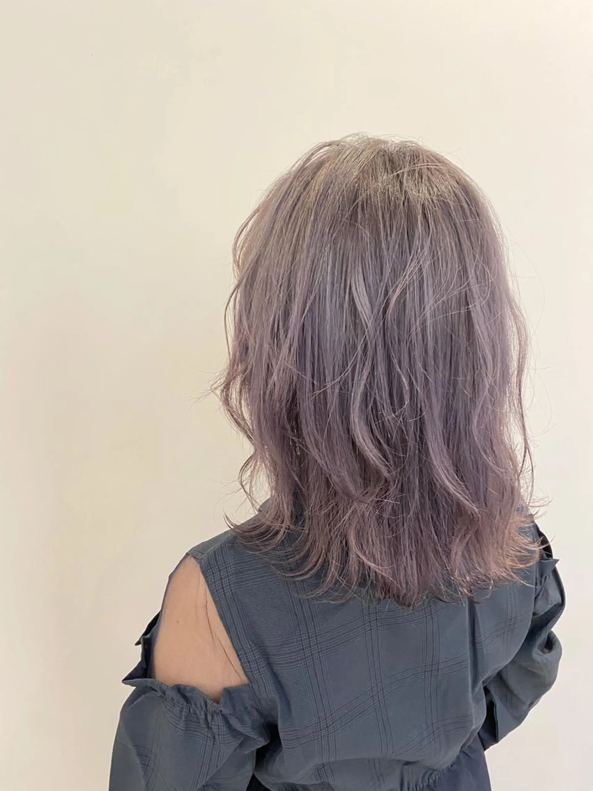 ショート カラー 縮毛矯正 トリートメント 美髪改善・エクステ・ ストレート/カンジのヘアスタイル