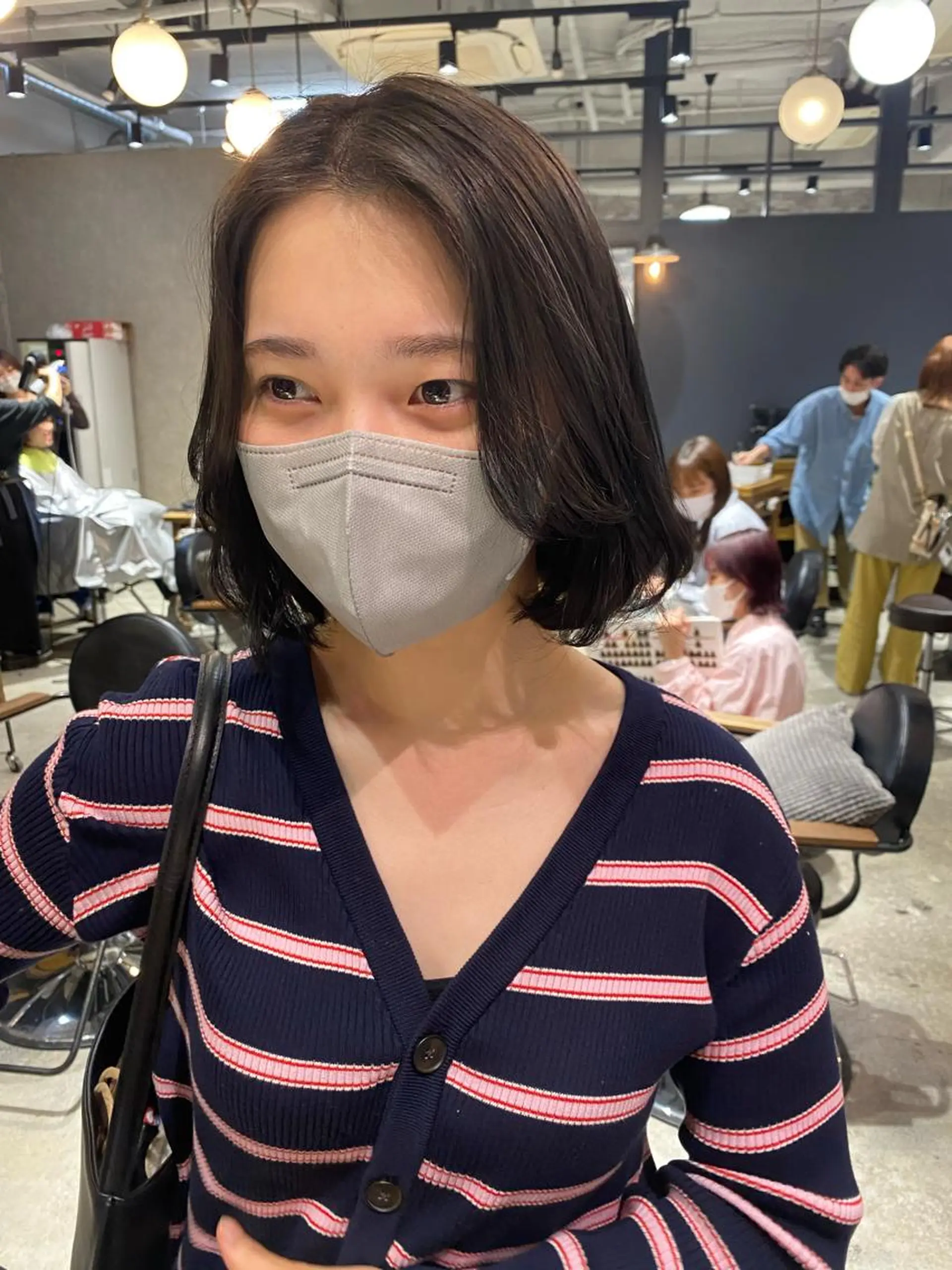 ミディアム カラー ブリーチ 透明感カラー 🩰asumiのヘアスタイル