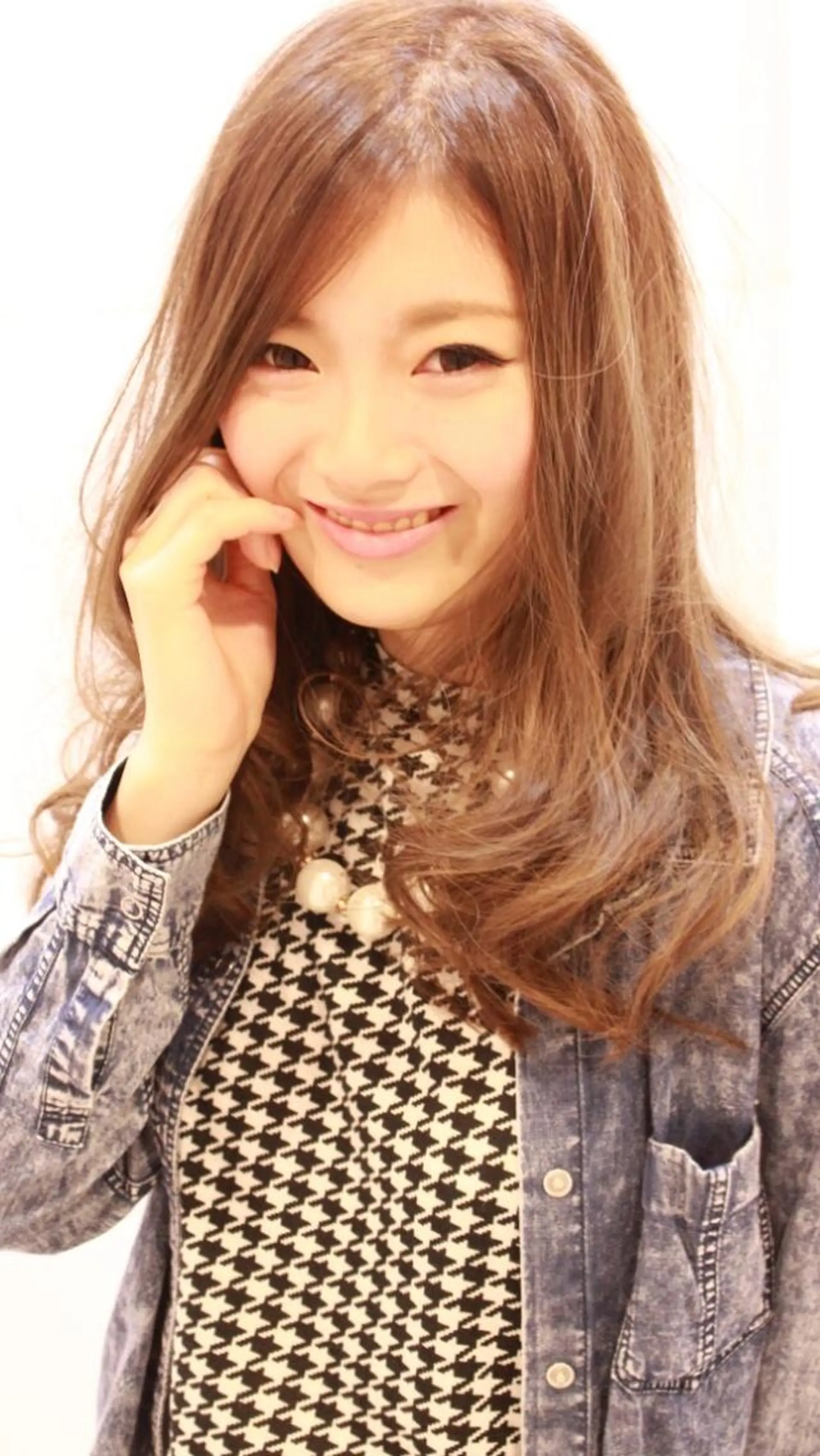 セミロング カット ヘアカラー ヤマダ タケトのヘアスタイル