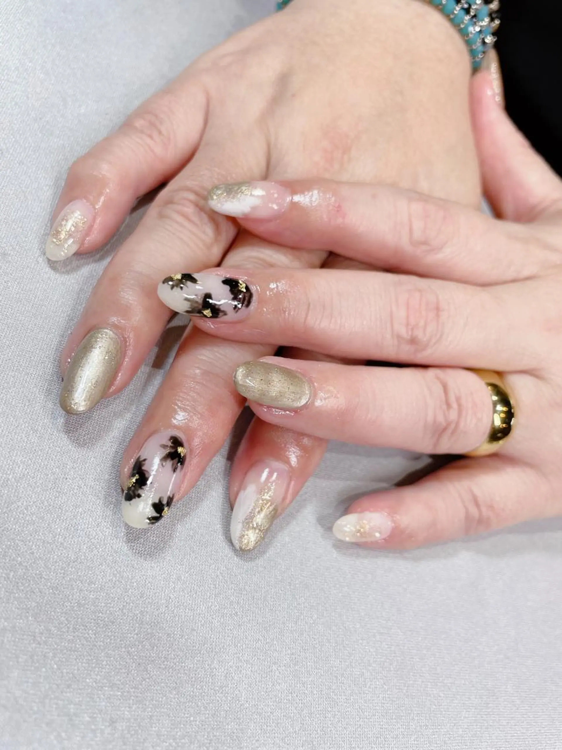 ネイル iiloo aromaworksのネイルデザイン