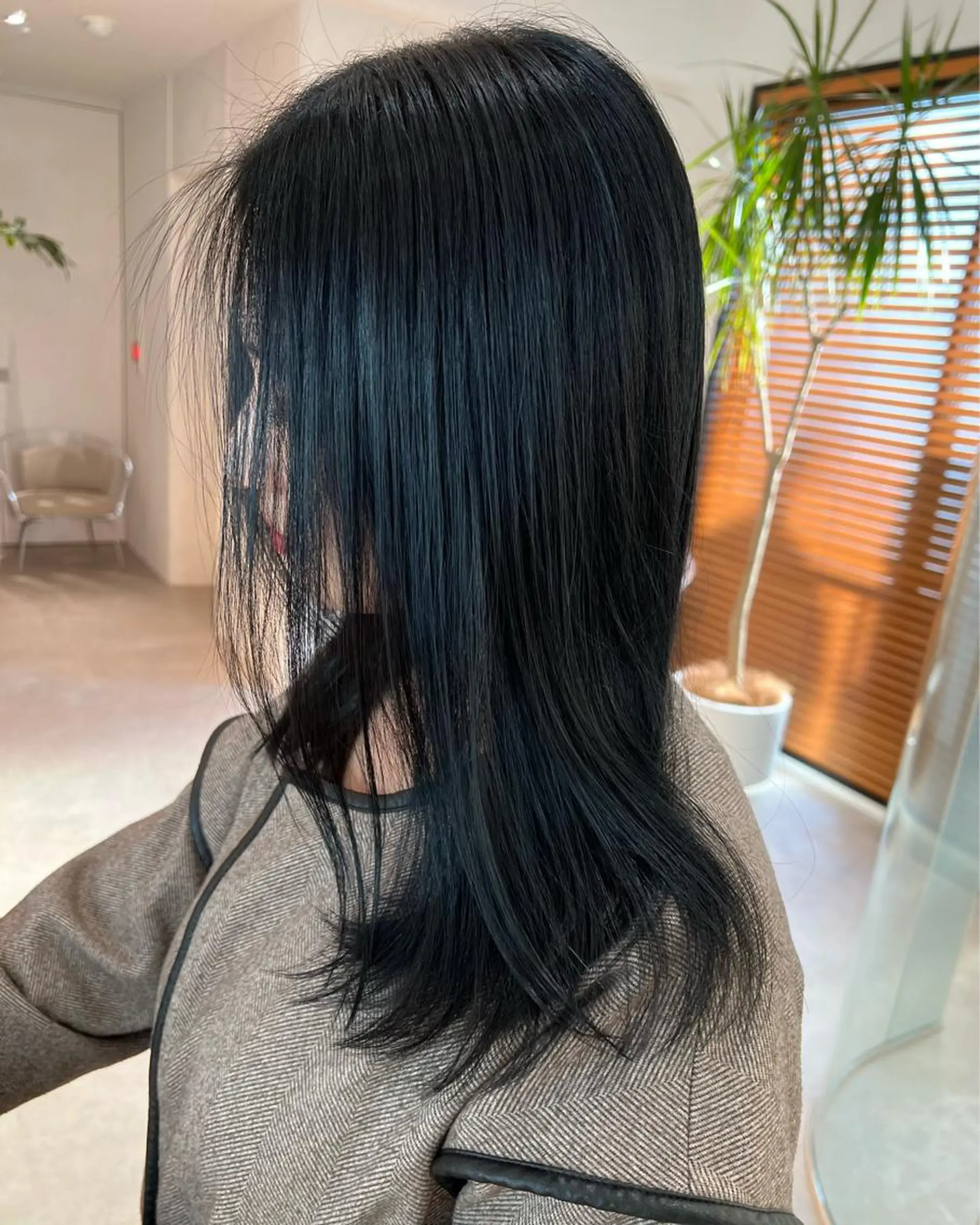 セミロング パーマ 韓国風ヘア レイヤーカット カット 縮毛矯正 トリートメント ヘアセット 韓国レイヤー🇰🇷 韓国研修◎渋谷カイトのヘアスタイル