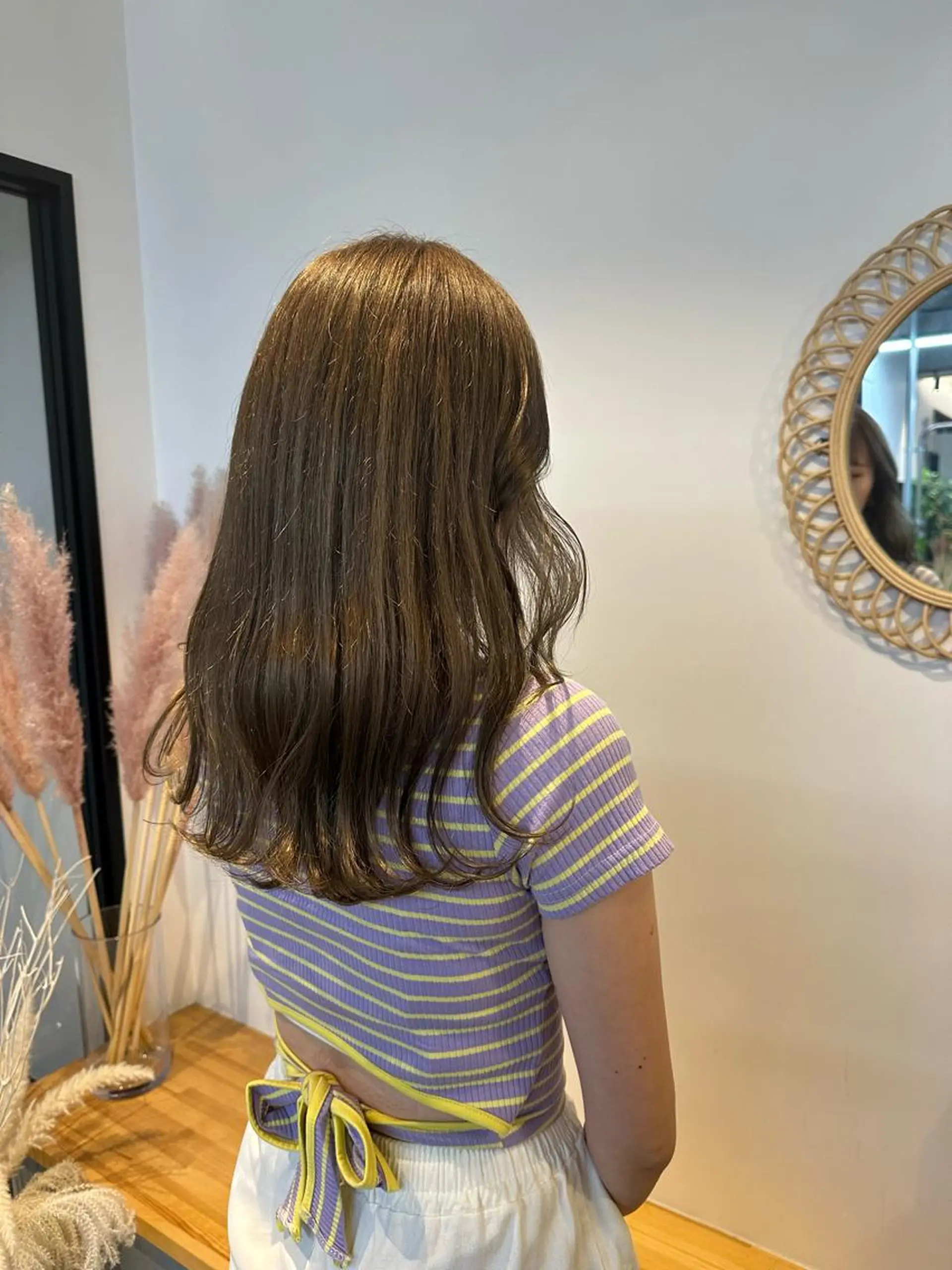 セミロング カラー ヘアカラー トリートメント yuika .のヘアスタイル