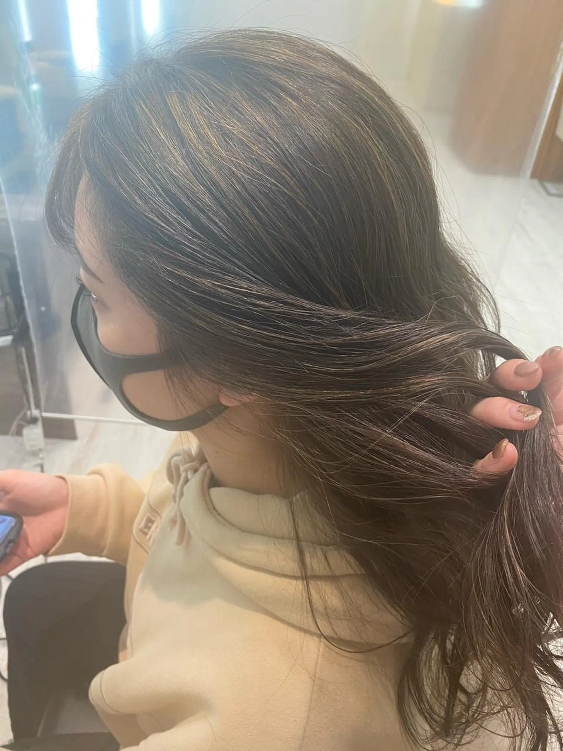 ロング カラー グレージュ ハイライトカラー ハイライト ベージュ/インナー カラー🤍Rieのヘアスタイル