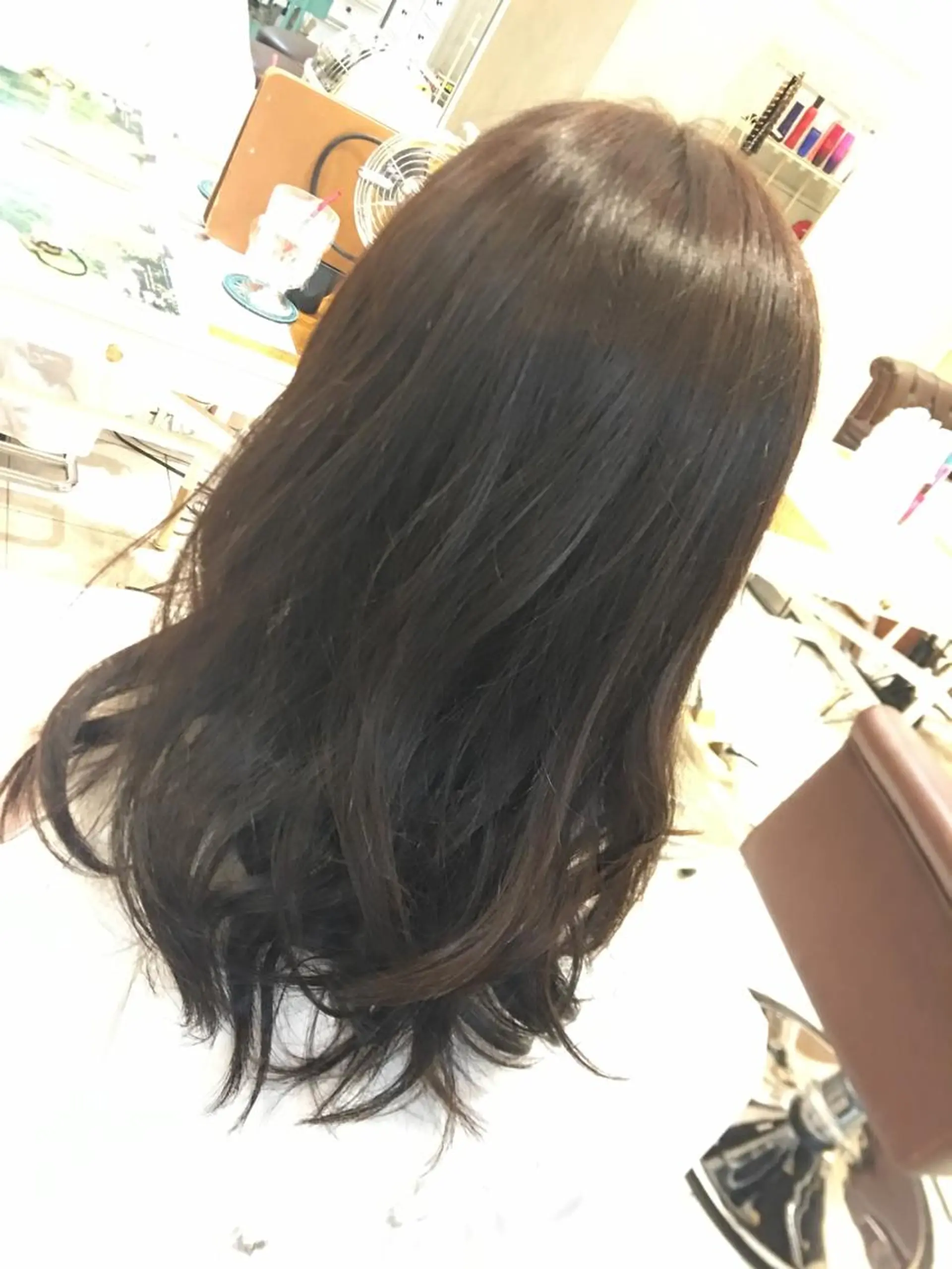 ロング カラー ブラウンカラー ナチュラルブラウン ブリーチカラー🌈 嘉名 真樹のヘアスタイル