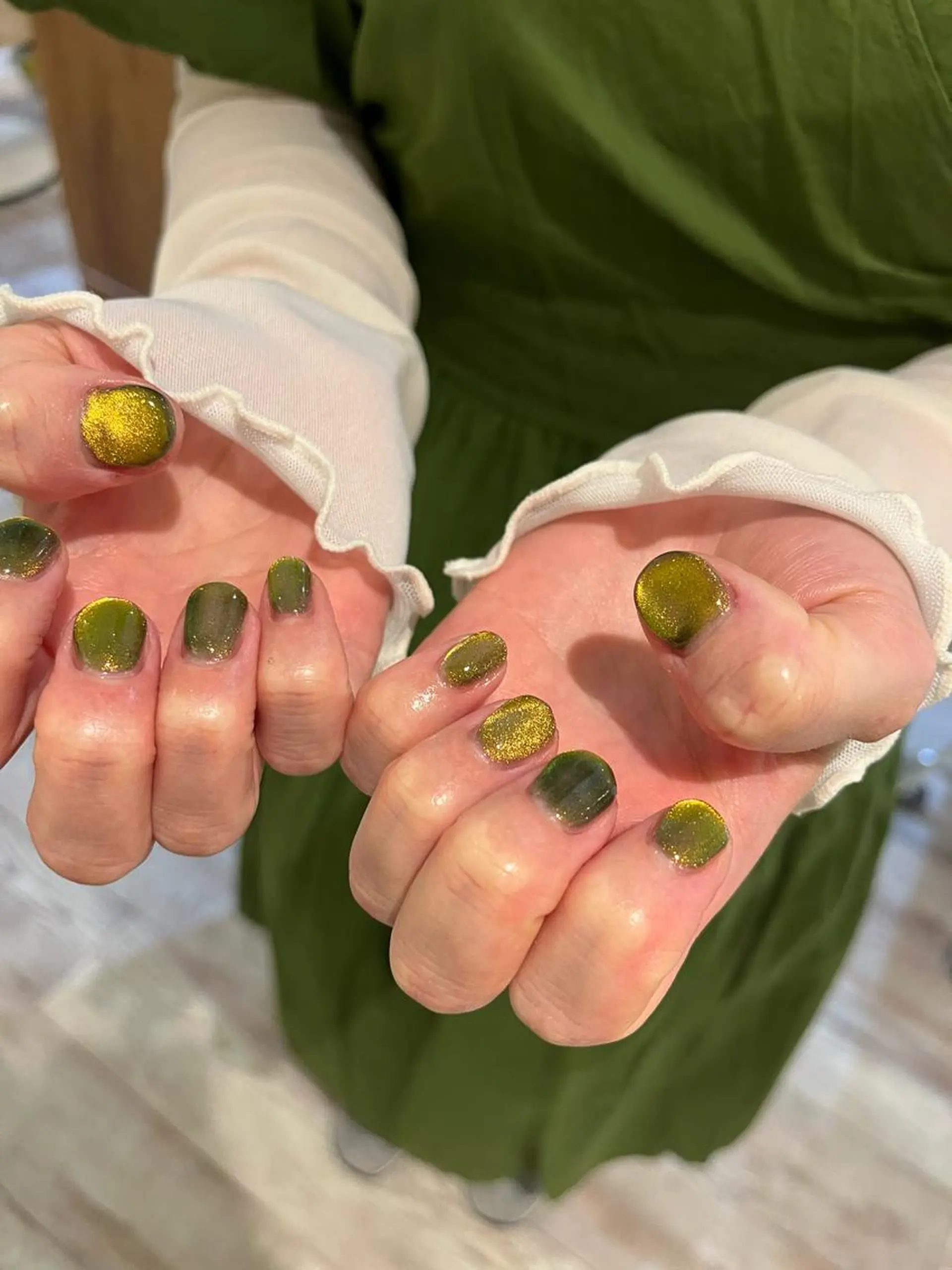 ネイル ハンドネイル une／YUKINA 🫧大人nuanceのネイルデザイン