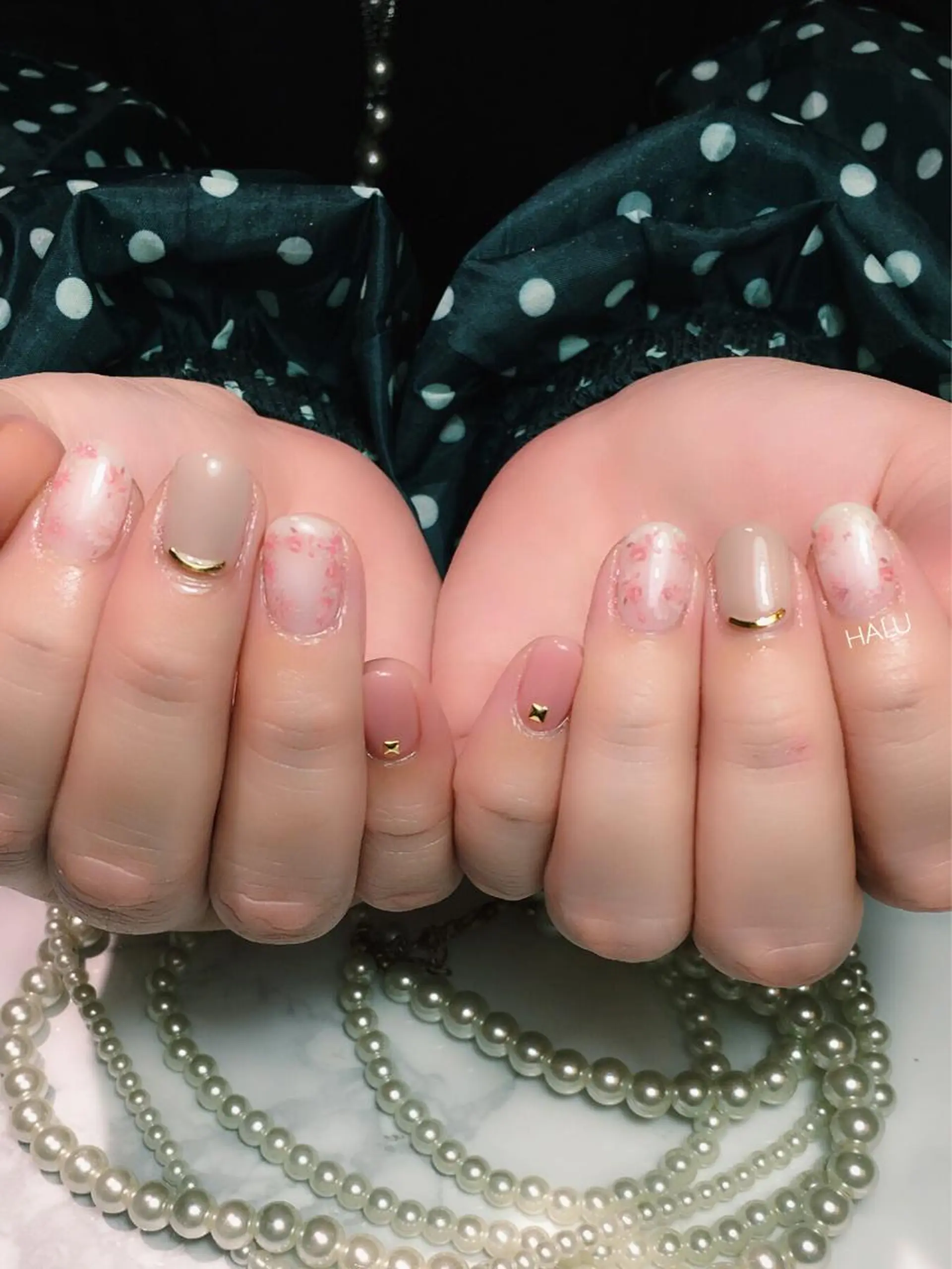 ネイル フラワーネイル ゴールド 春ネイル HALU ハルのネイルデザイン