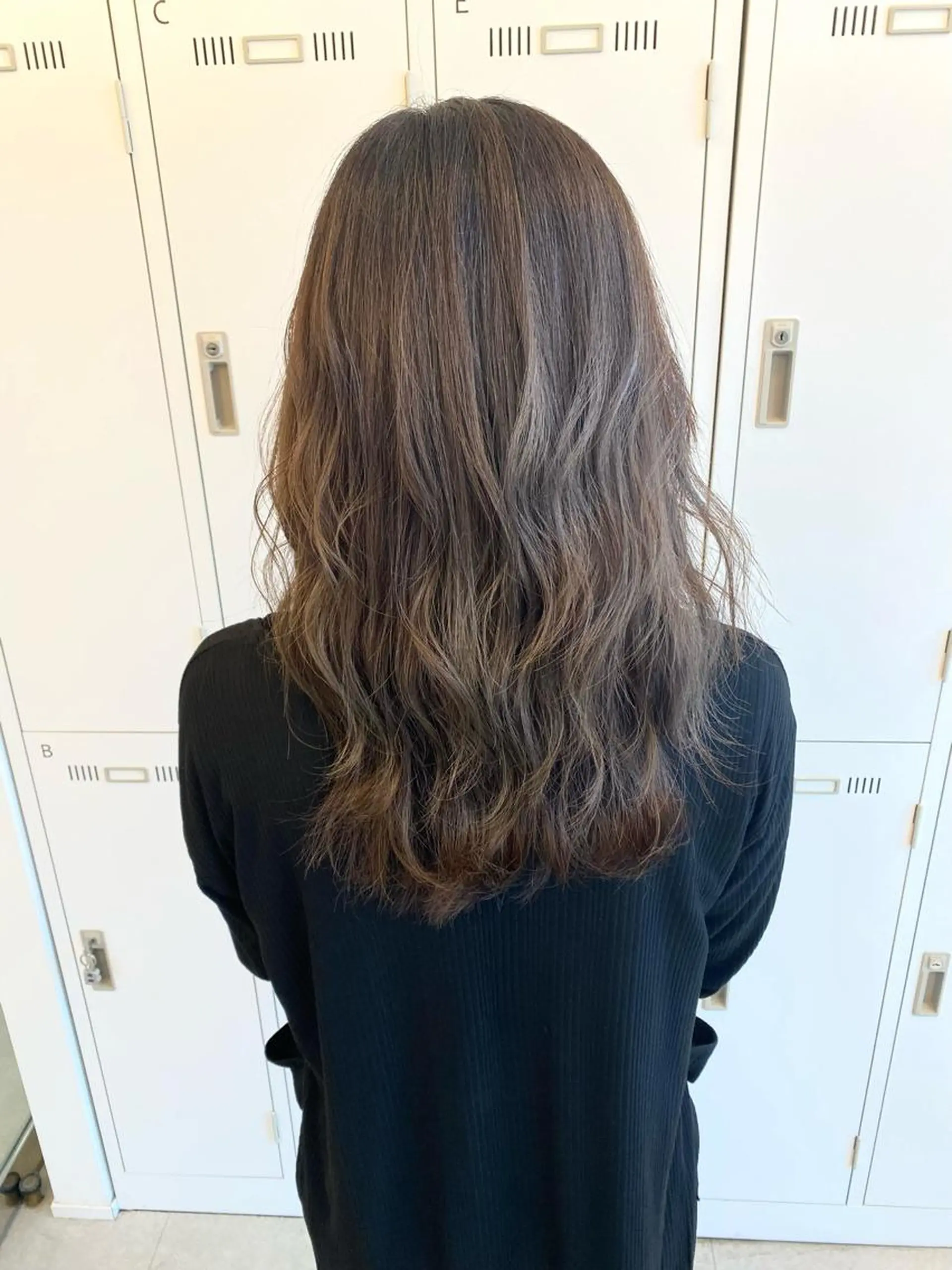 ロング カラー YUNA ユウナのヘアスタイル