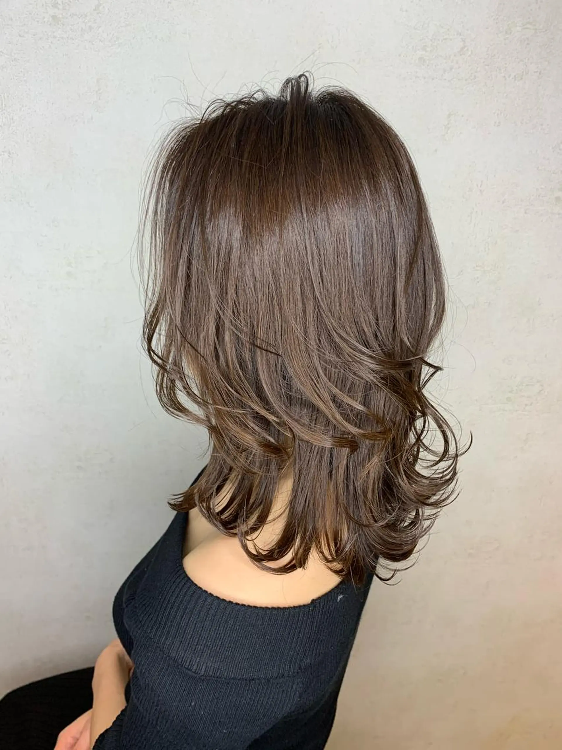 ミディアム J所属・市村 正義のヘアスタイル