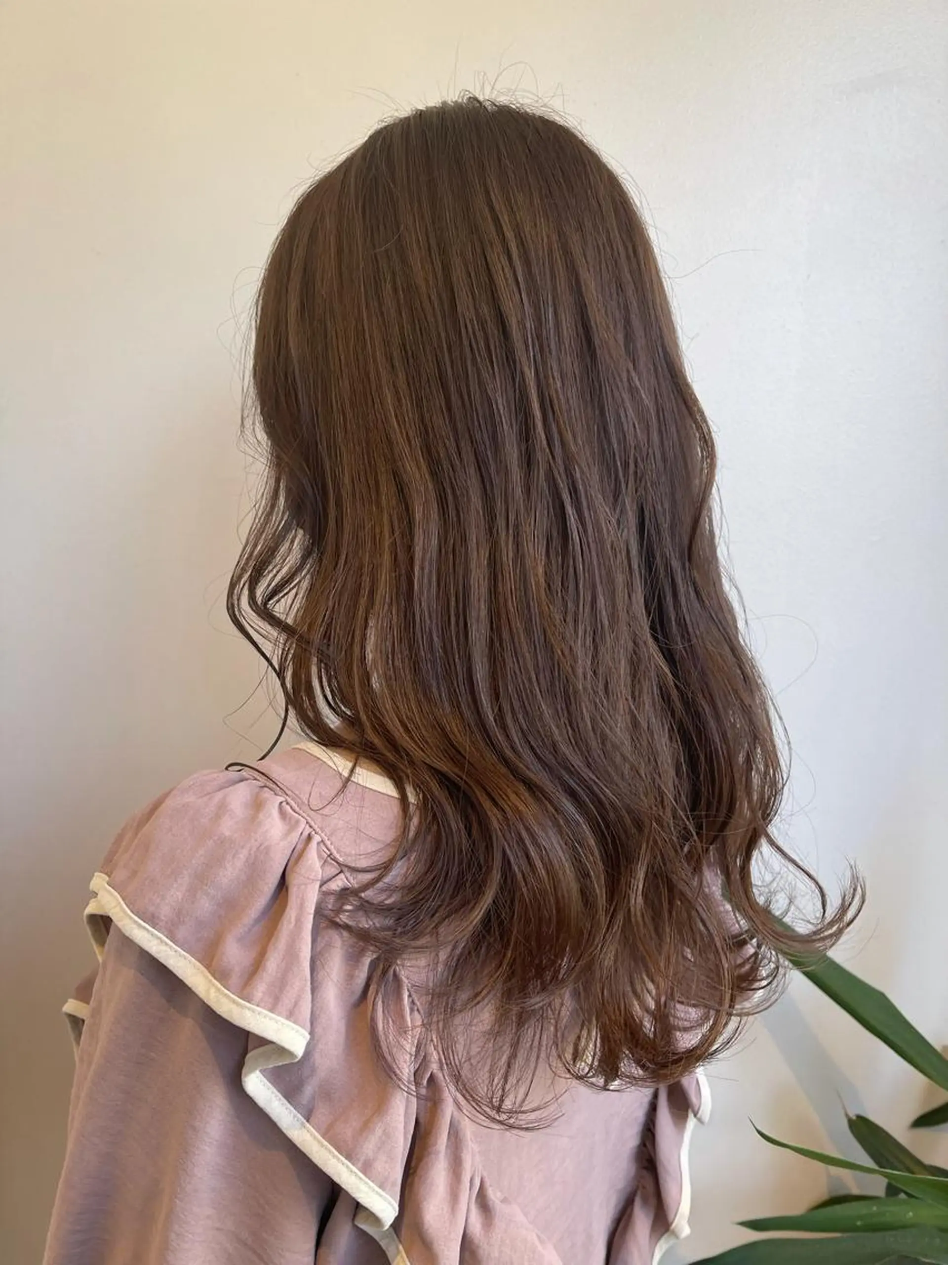 セミロング カラー ブリーチ ブラウンカラー ハイライトカラー マロンブラウン ハイライト ヘアカラー トリートメント Lien   副店長 小林亨のヘアスタイル