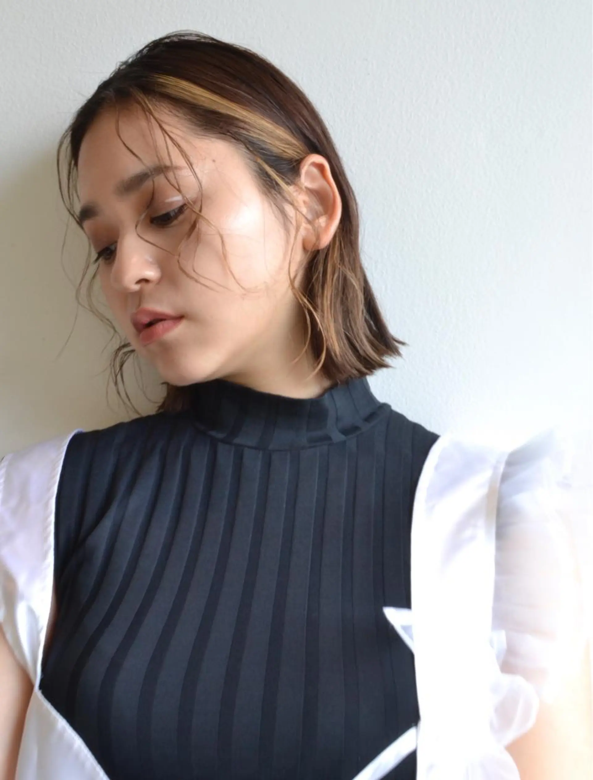 ミディアム カラー ベージュカラー デザインカラー ブリーチ/レイヤー 🌻Mutsumiのヘアスタイル