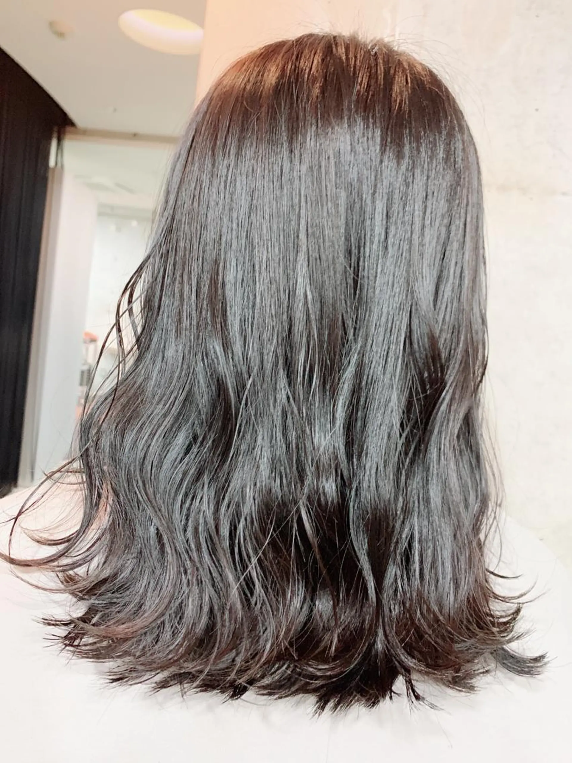 ミディアム カラー カット ヘアカラー 小林 美央のヘアスタイル