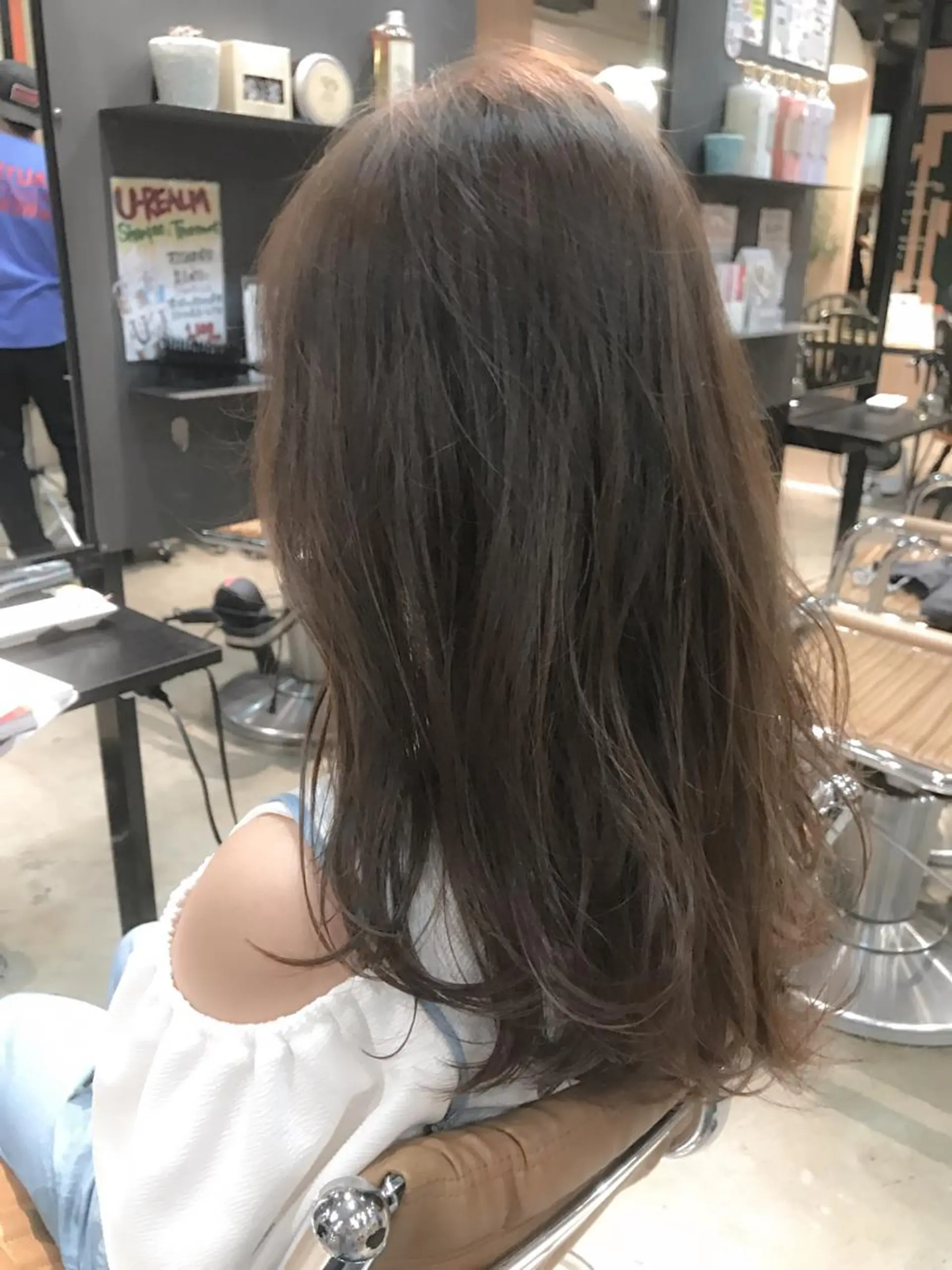 ロング カラー アッシュ アッシュブラウン ブラウンカラー PEAKS　渋谷店所属・髪質改善🌟 TAKERUのヘアスタイル