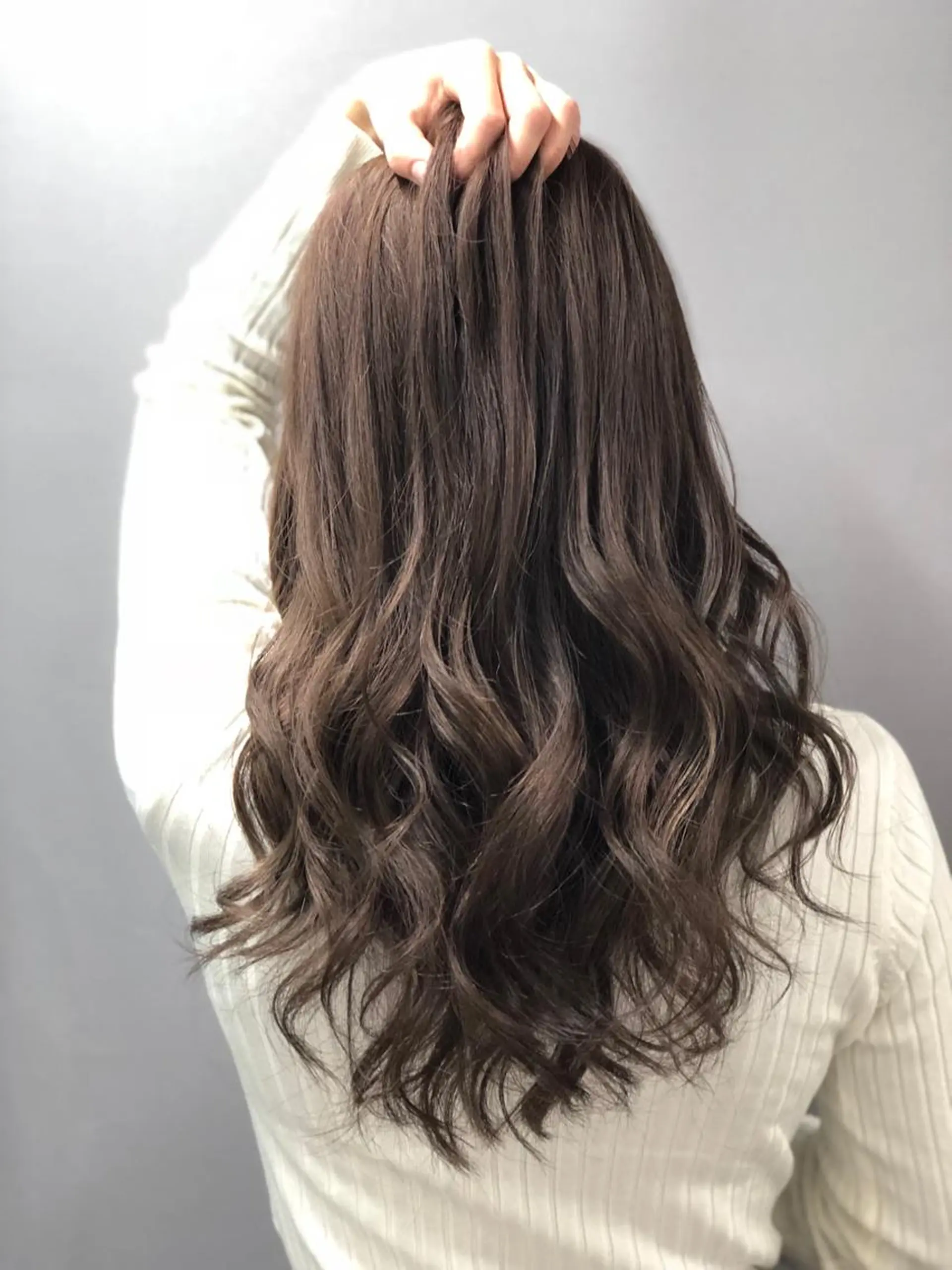 ロング カラー ヘアアレンジ イルミナカラー 外国人風カラー エクステ 枝毛カット＆髪質改善 満足NO.1岡しゃんのヘアスタイル