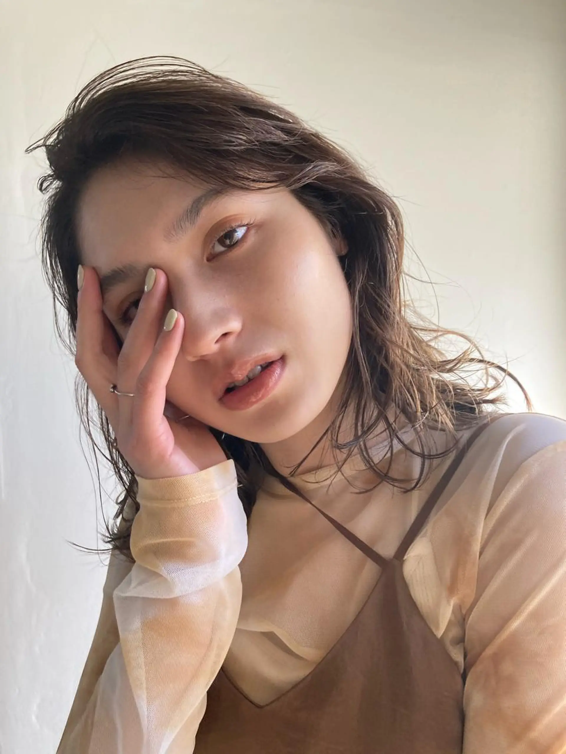 ミディアム 佐伯 和佳のヘアスタイル