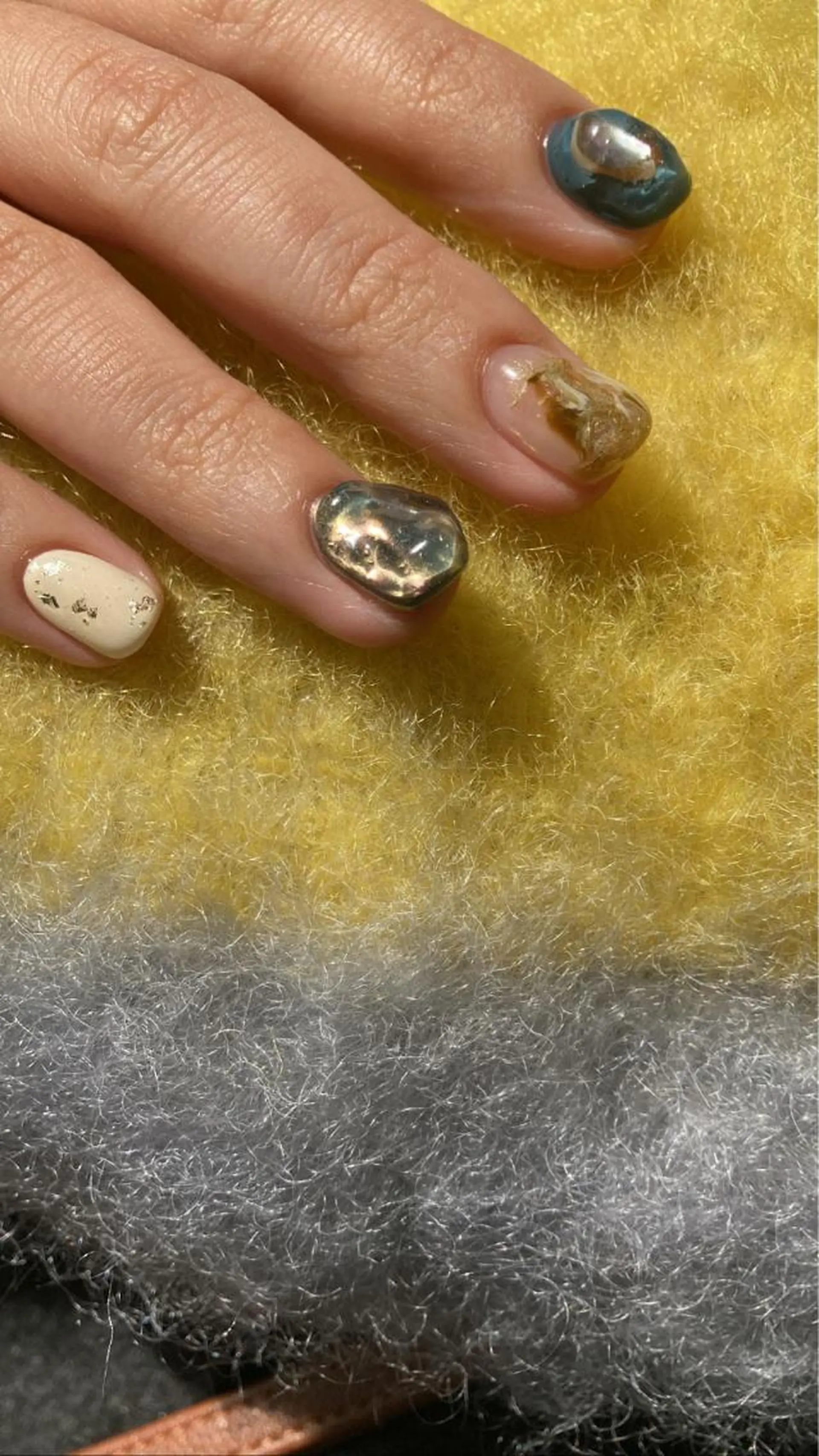 ネイル nailsalon　hue所属・小山 羽奈のネイルデザイン