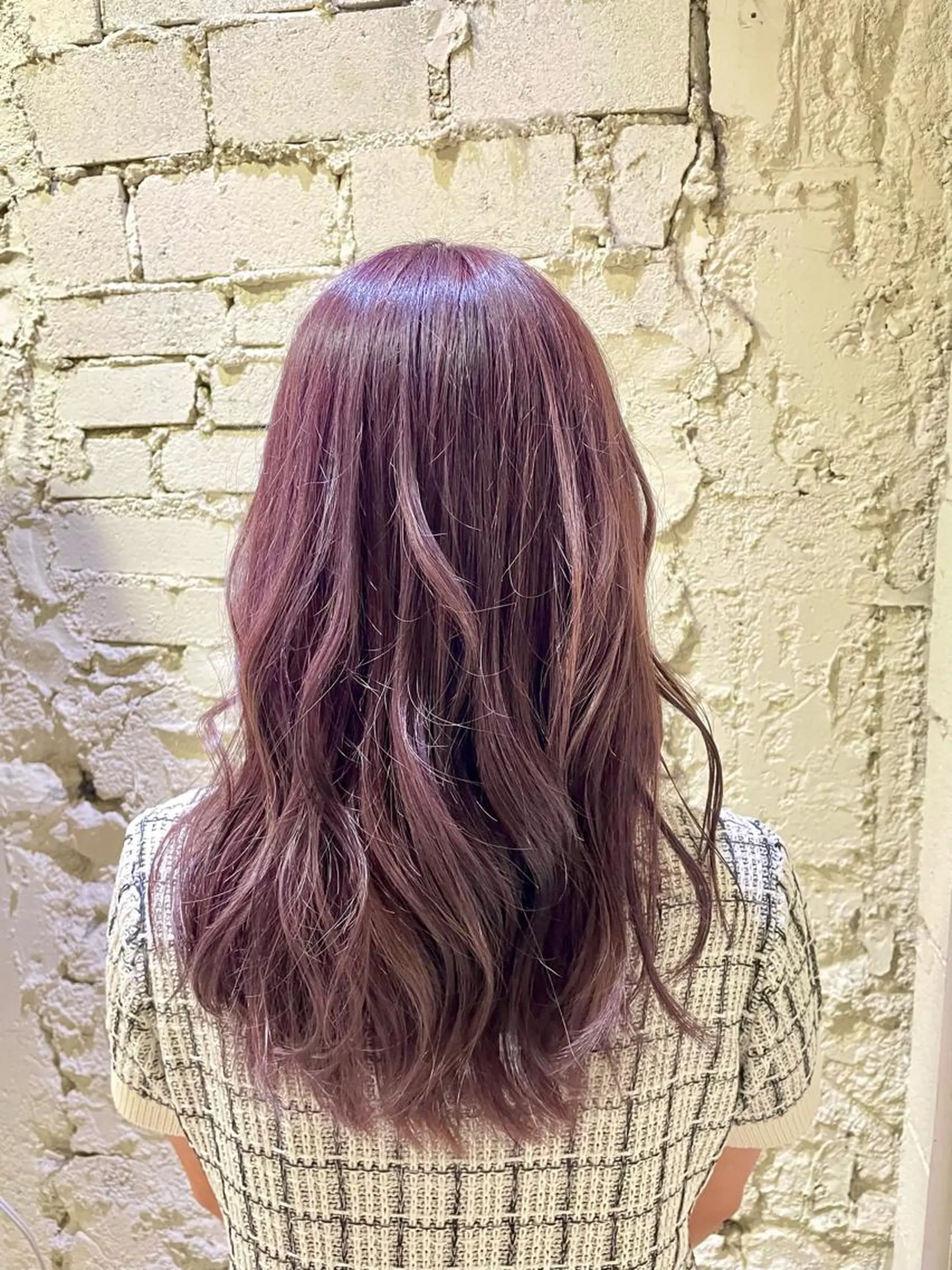 セミロング カラー アッシュ ブリーチ パープルカラー バイオレットカラー バイオレットアッシュ レイヤー/韓国 ハイトーン興津史弥のヘアスタイル
