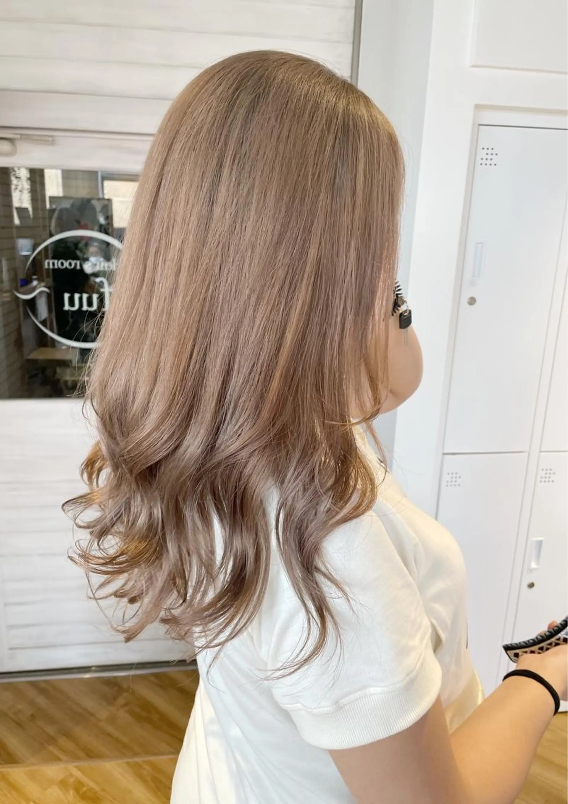 ロング カラー 杉村 未来のヘアスタイル