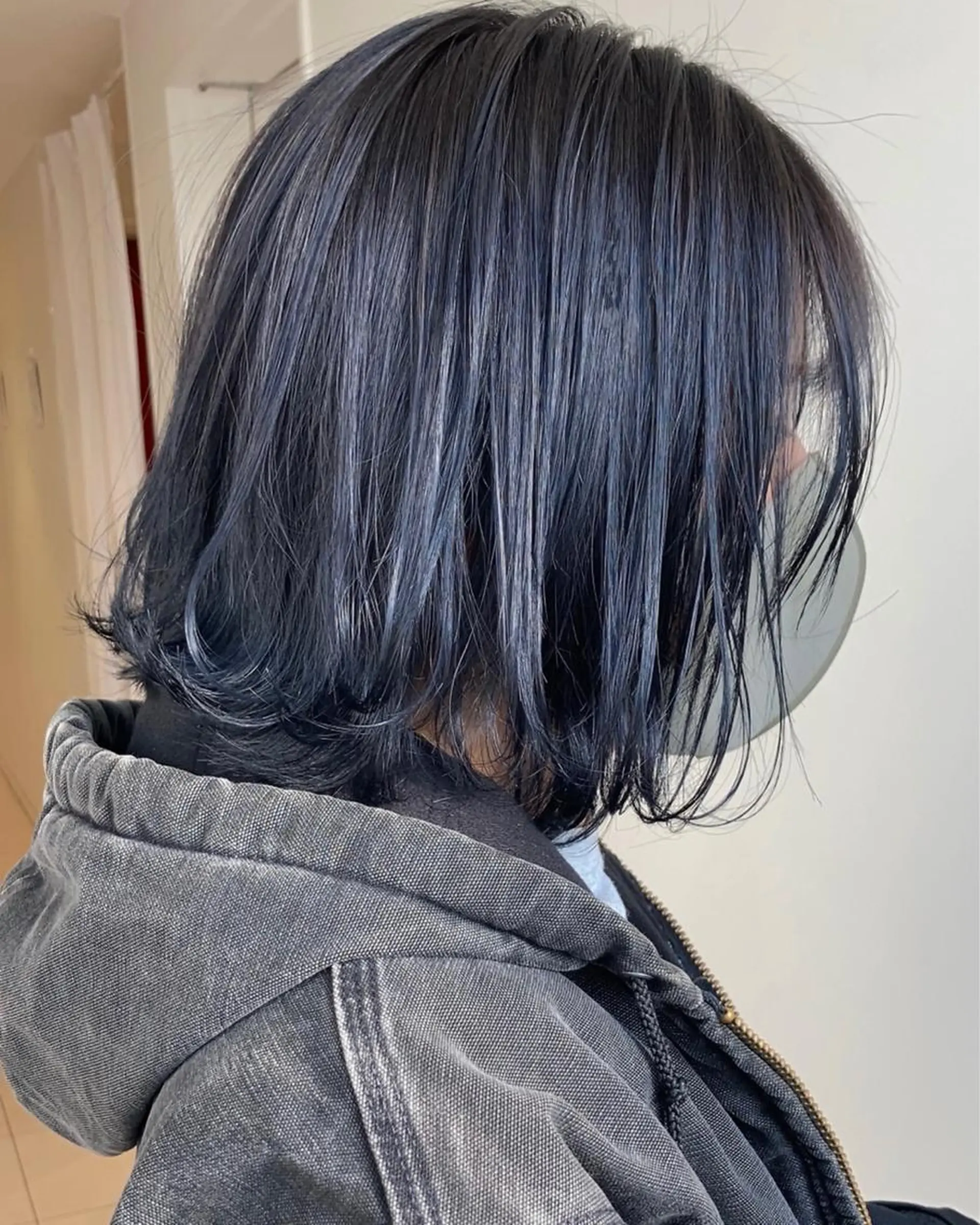 ショート カラー 黒髪 ブルーカラー ブルーブラック nono/パーマ /顔まわりカット🐈のヘアスタイル