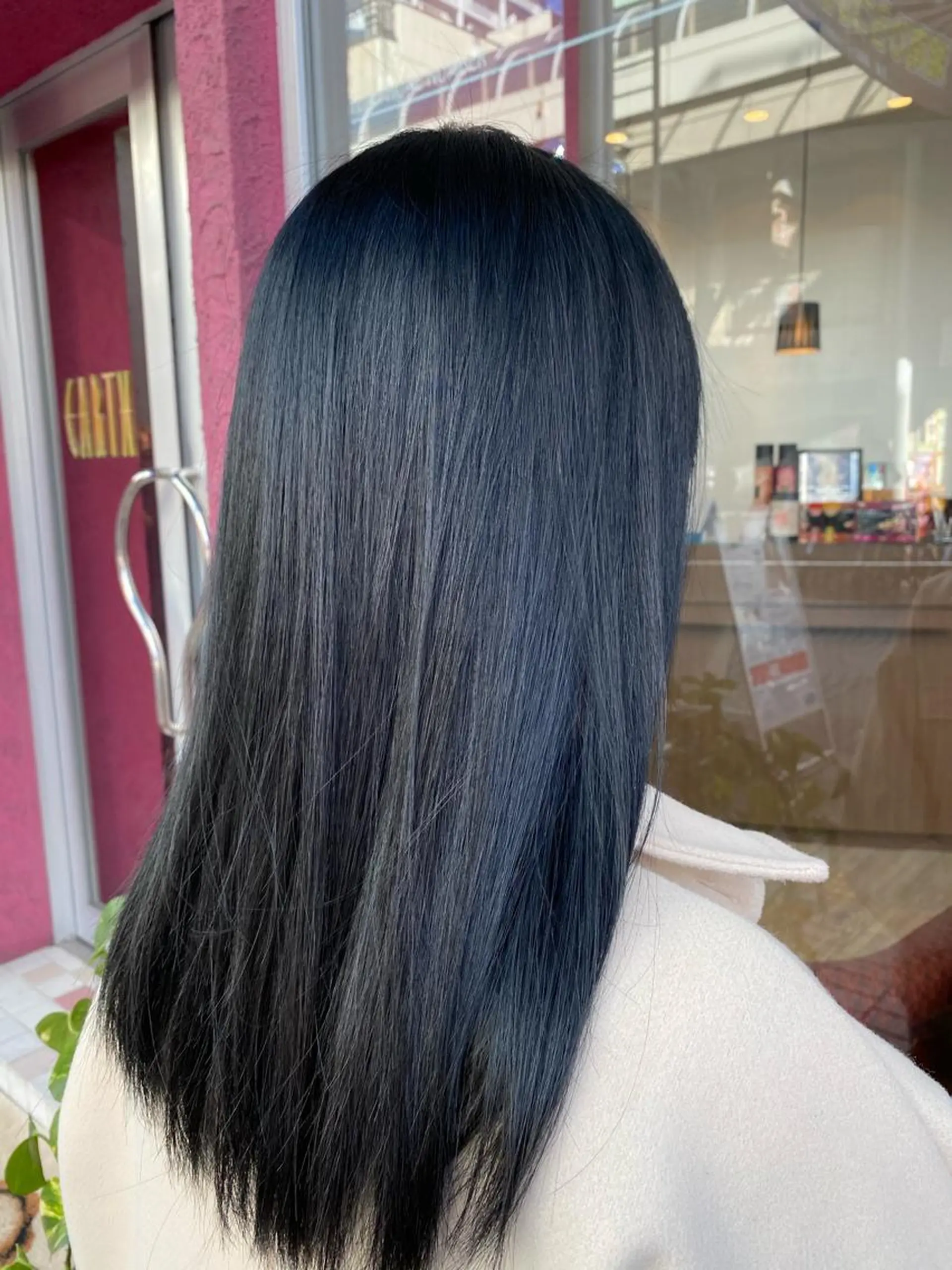 ロング カラー 黒髪 ブルーカラー ブルーブラック mori  by little所属・デザインカラー✨新倉 佑奈のヘアスタイル