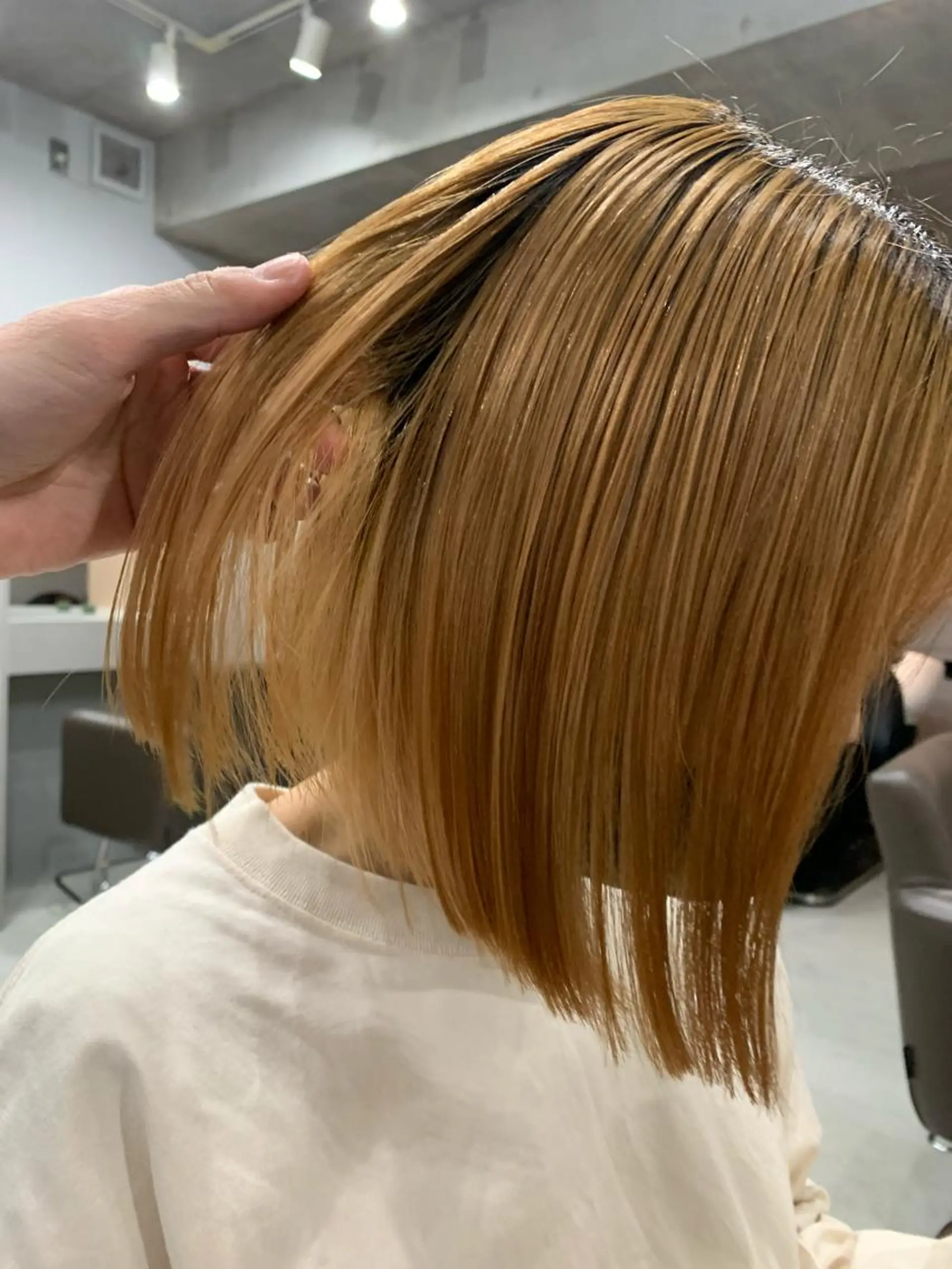 ショート カラー ボブパーマコテ巻き風 パーマNo1深江秀平のヘアスタイル