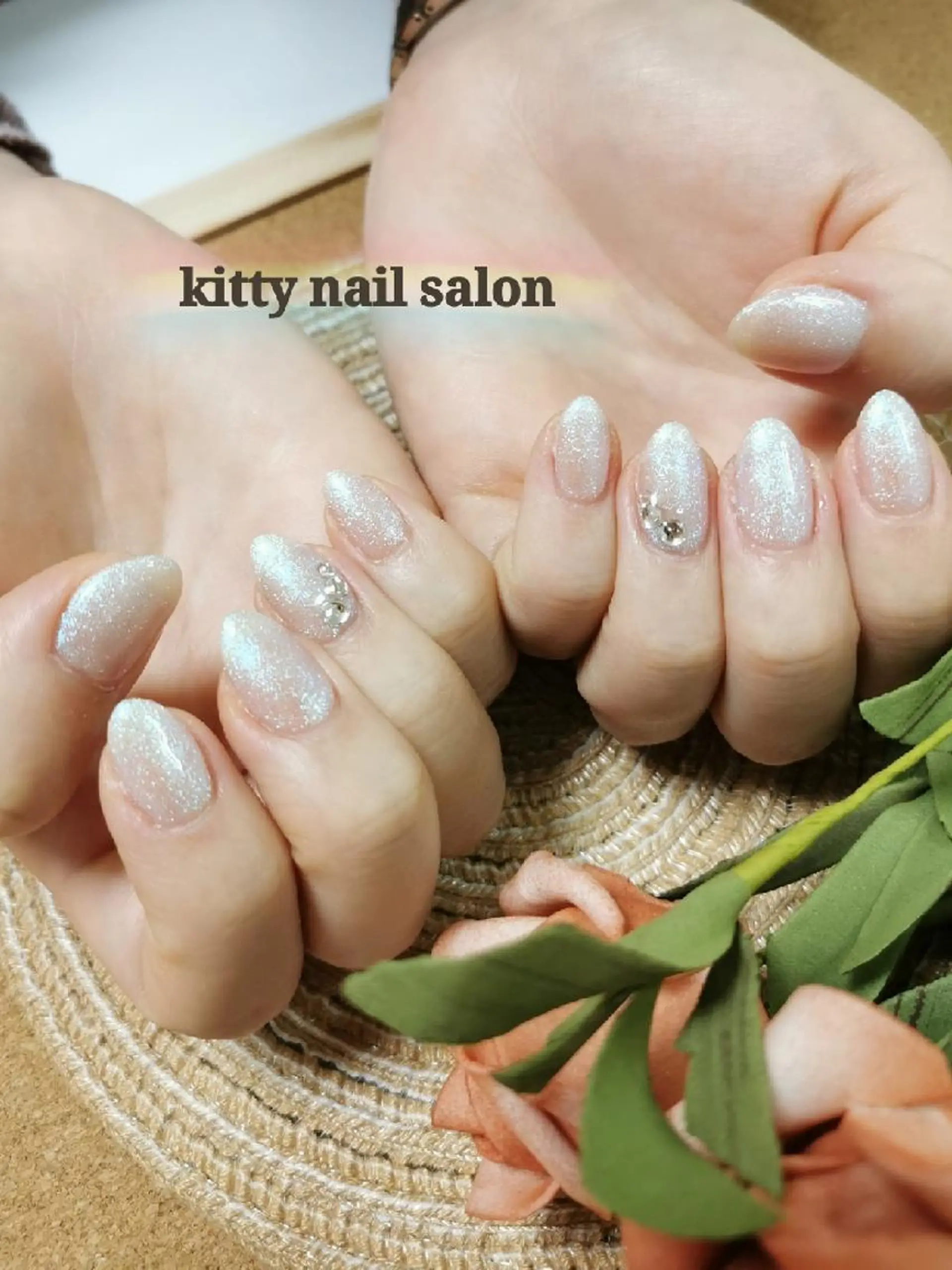 ネイル ワンカラーネイル ストーンネイル kitty nail salonのネイルデザイン