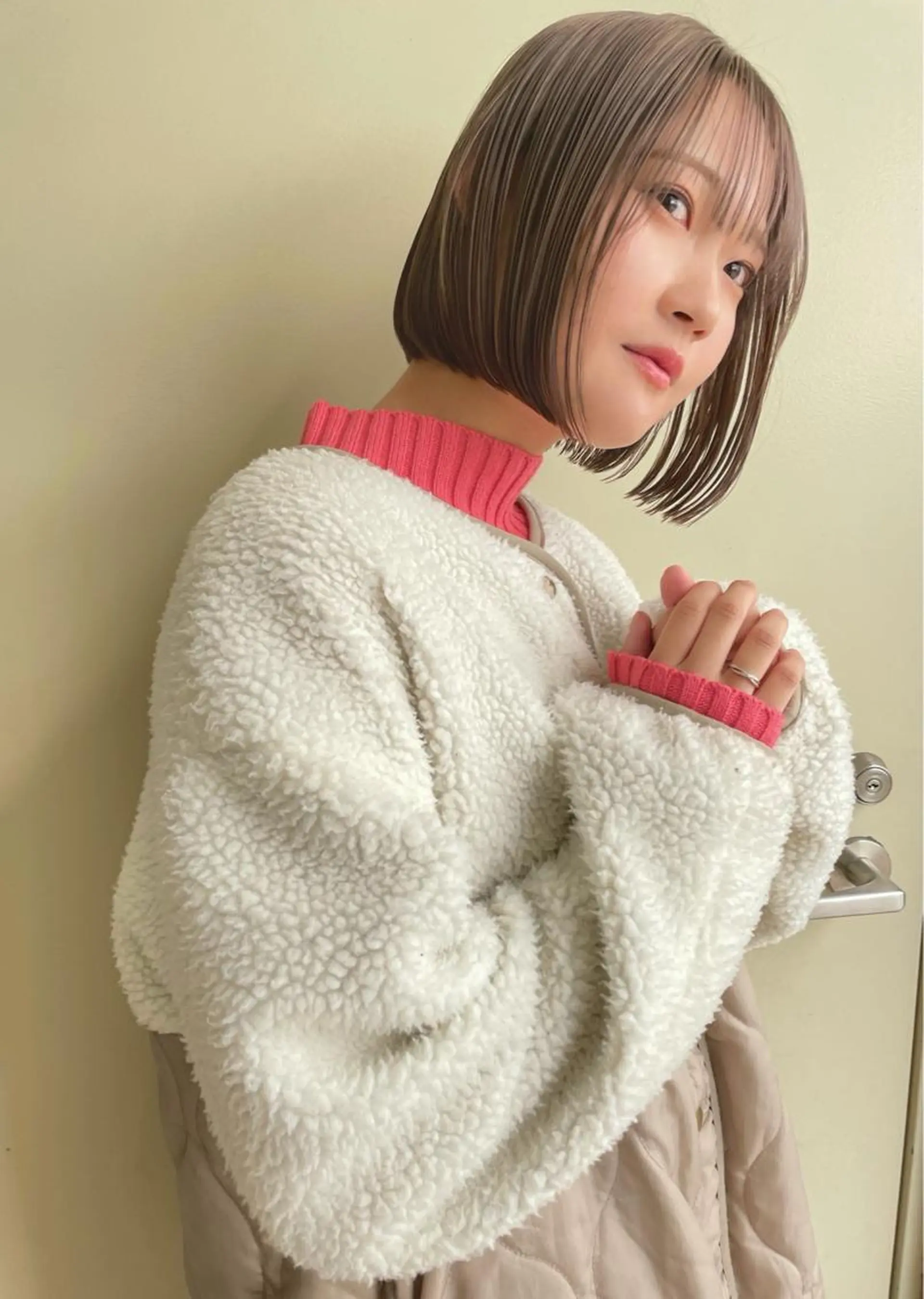 ショート カラー オカモト ミユウのヘアスタイル