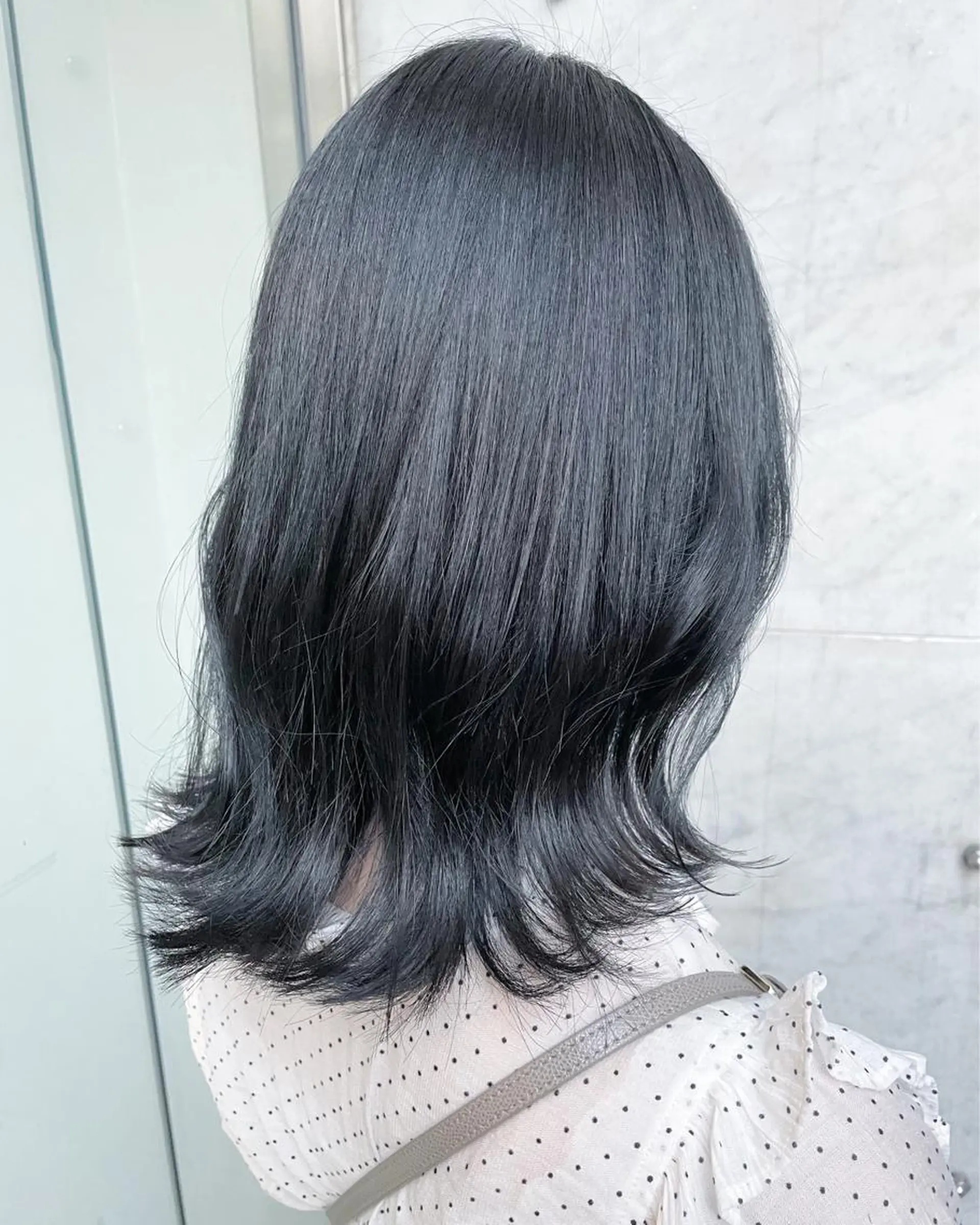 ミディアム カラー グレージュ アイスグレージュ JIL BLAN 京都所属・RU RIのヘアスタイル