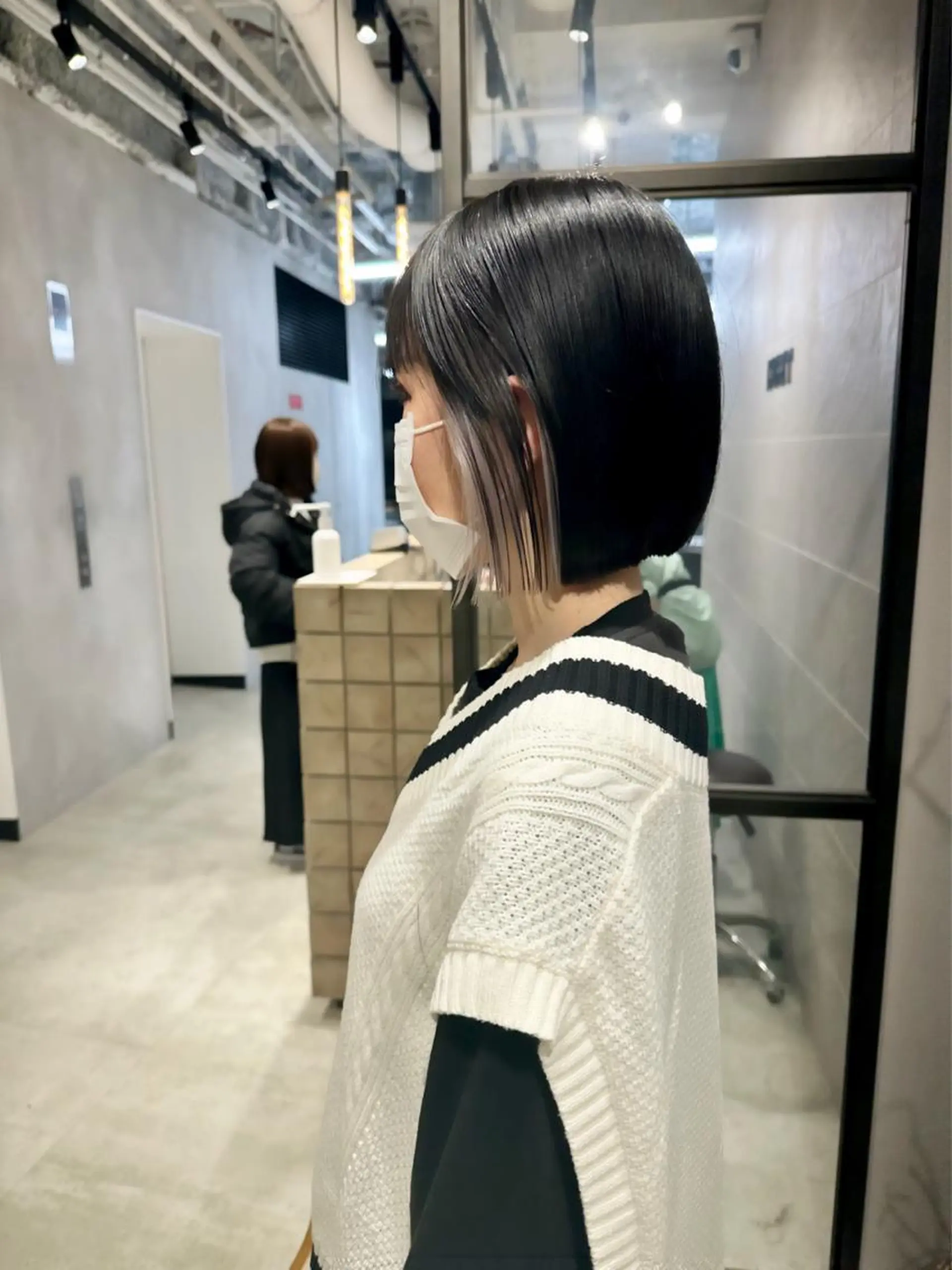 ショート カラー ボブ ヘアカラー トリートメント 🦋レイヤーカット ミドリカワ🦋のヘアスタイル