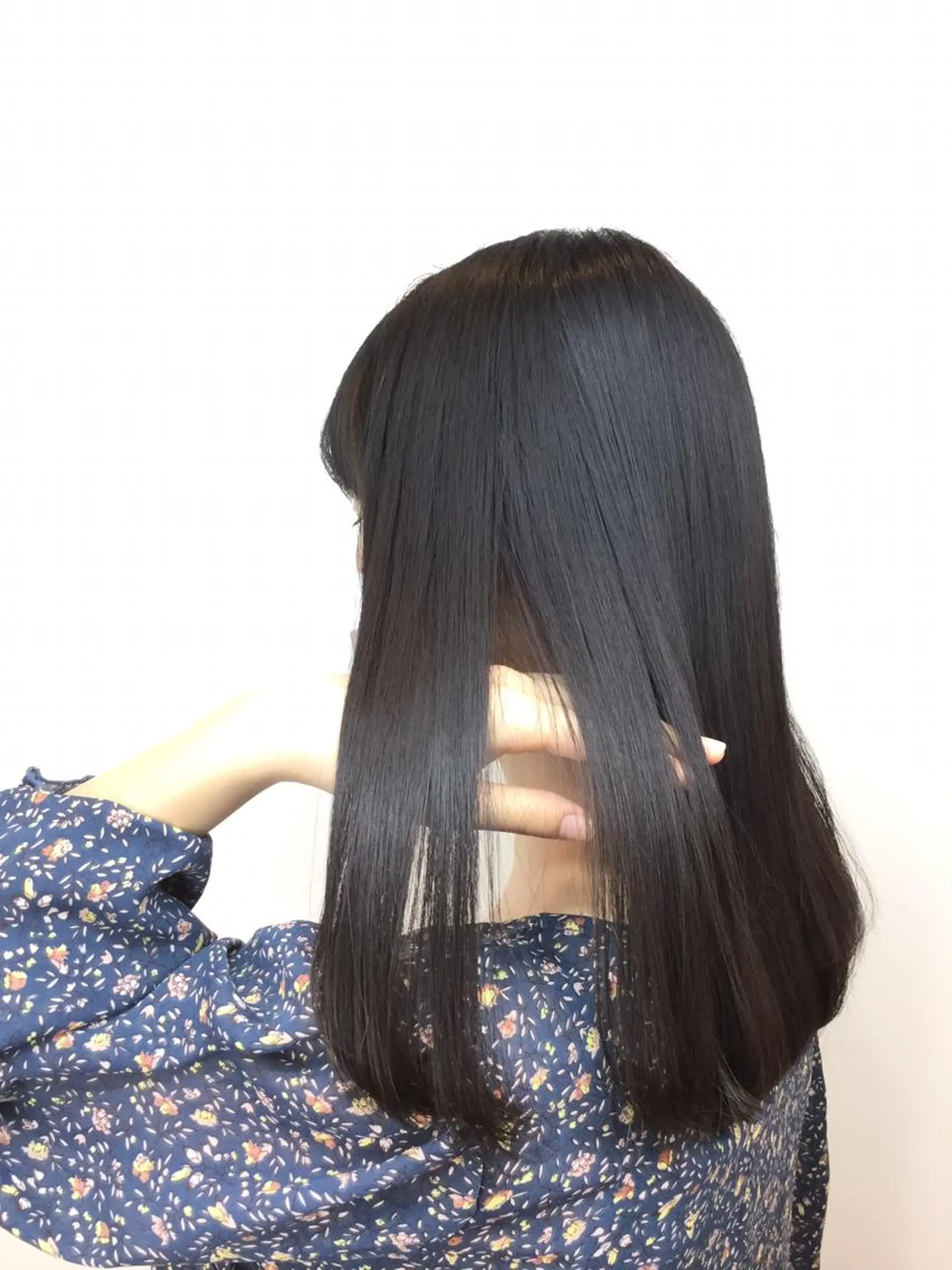 セミロング パーマ Annon プライベートサロンのヘアスタイル