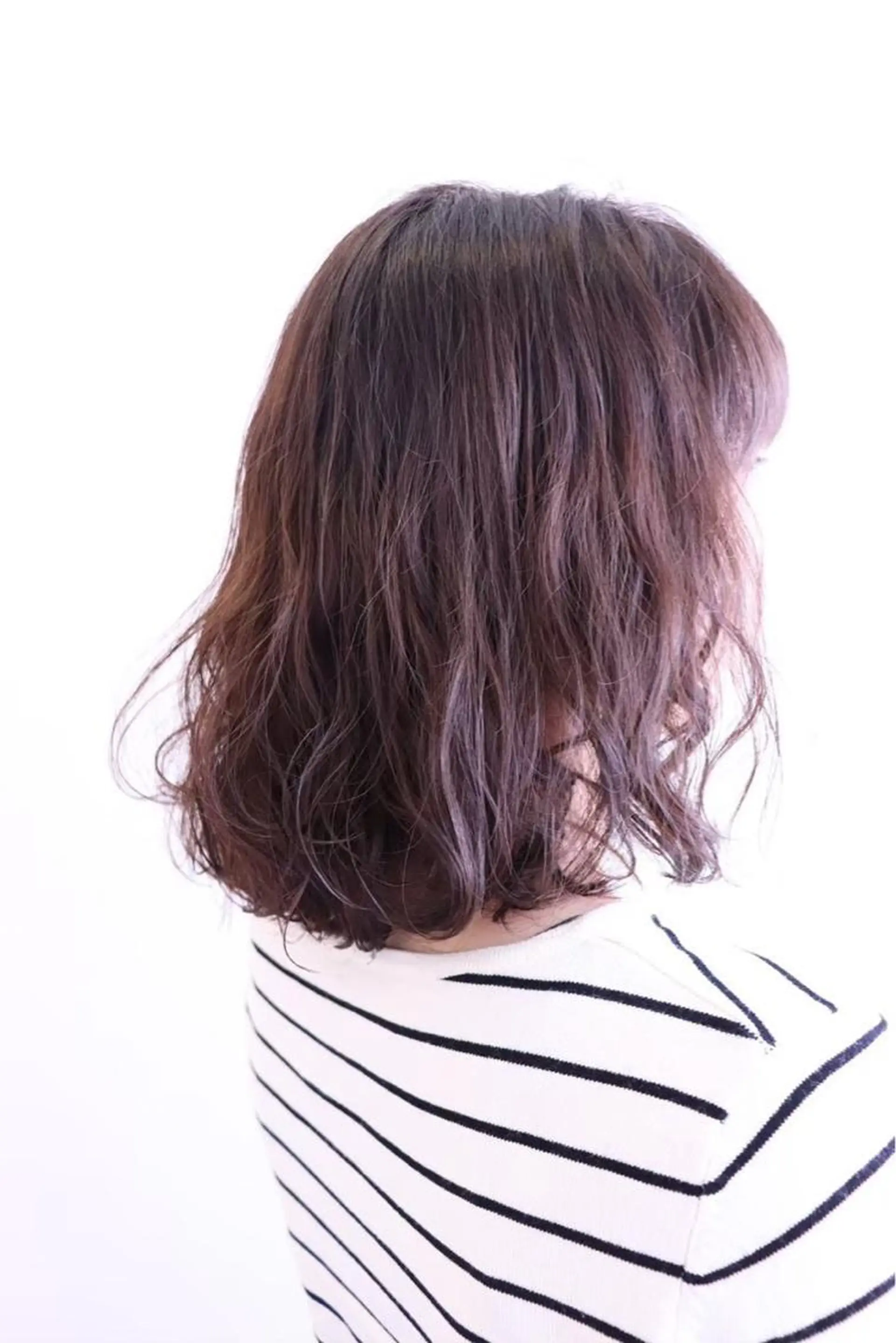 ミディアム カラー パーマ カット パーマ トリートメント 小川 美香のヘアスタイル