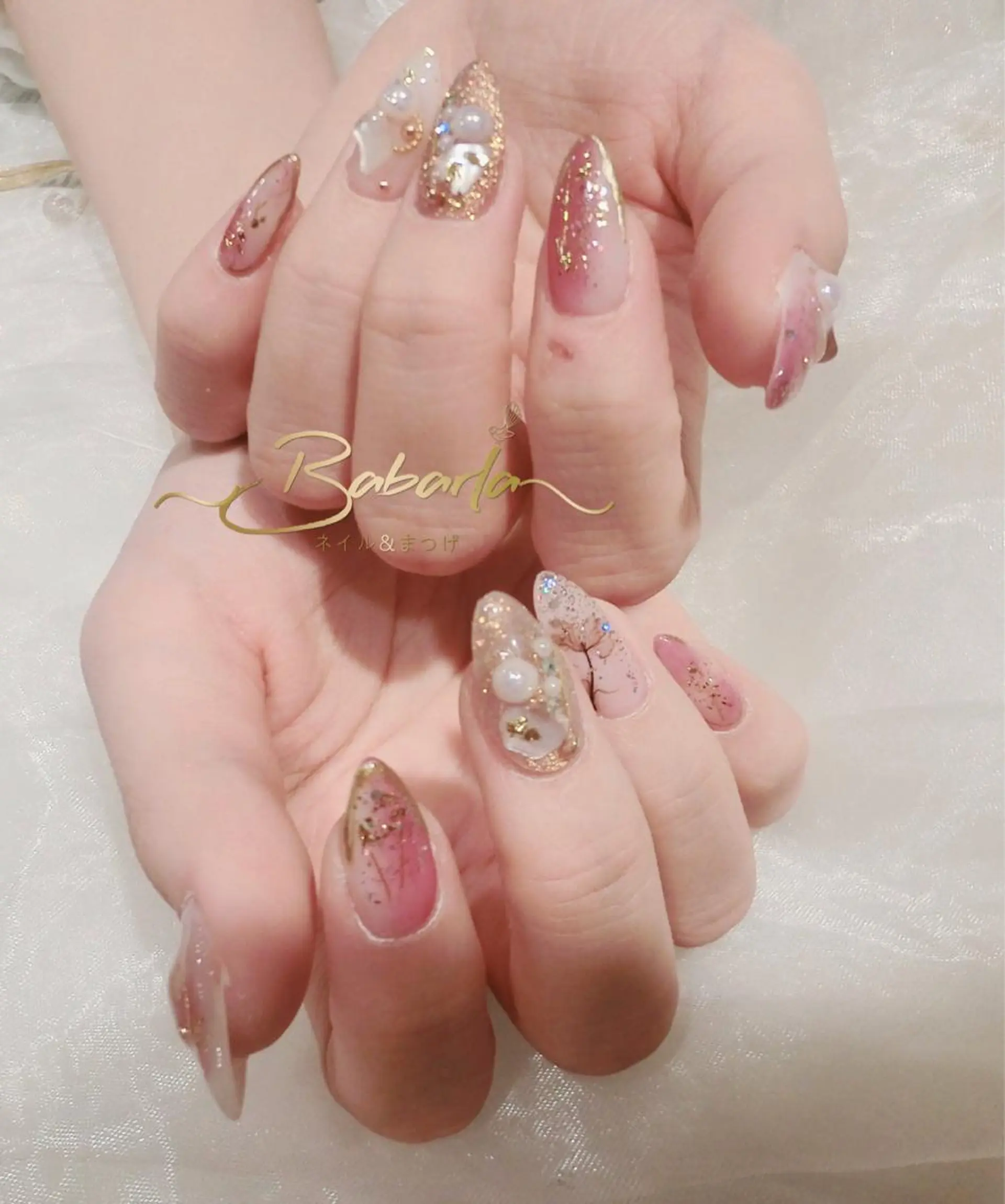 ミディアム Babarla Nailのネイルデザイン