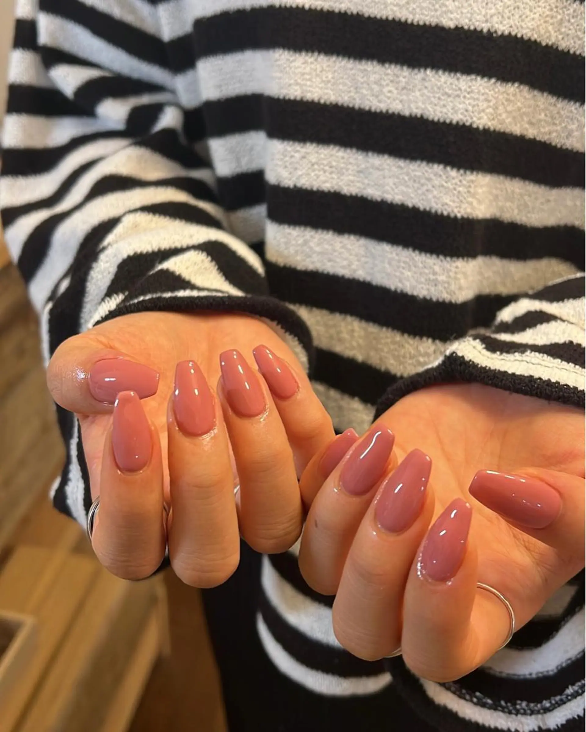 ネイル ハンドネイル フットネイル ハンドケア Nes.Nail所属・Miyagi Asamiのネイルデザイン