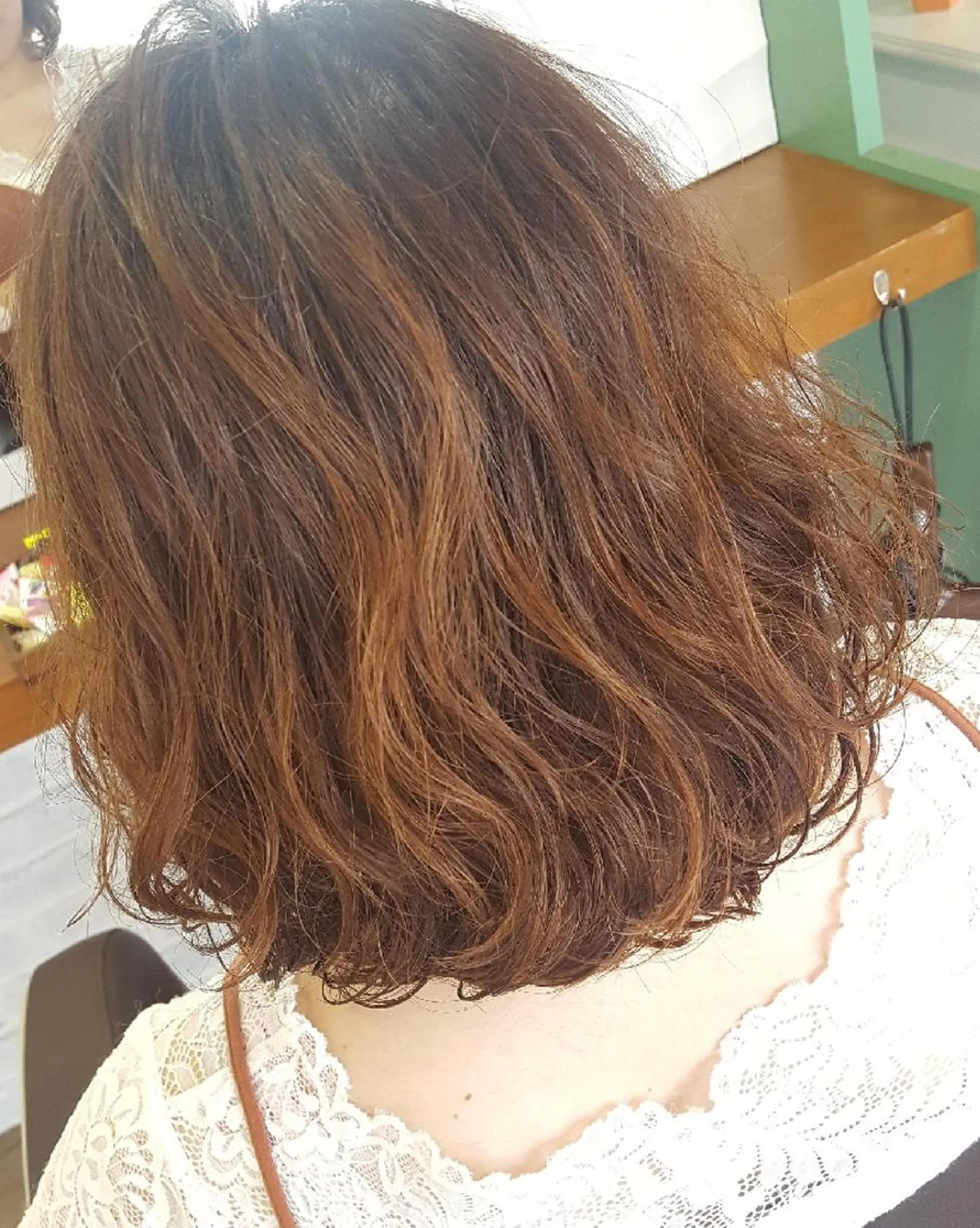 ミディアム ミディアムパーマ 若泉 真梨のヘアスタイル