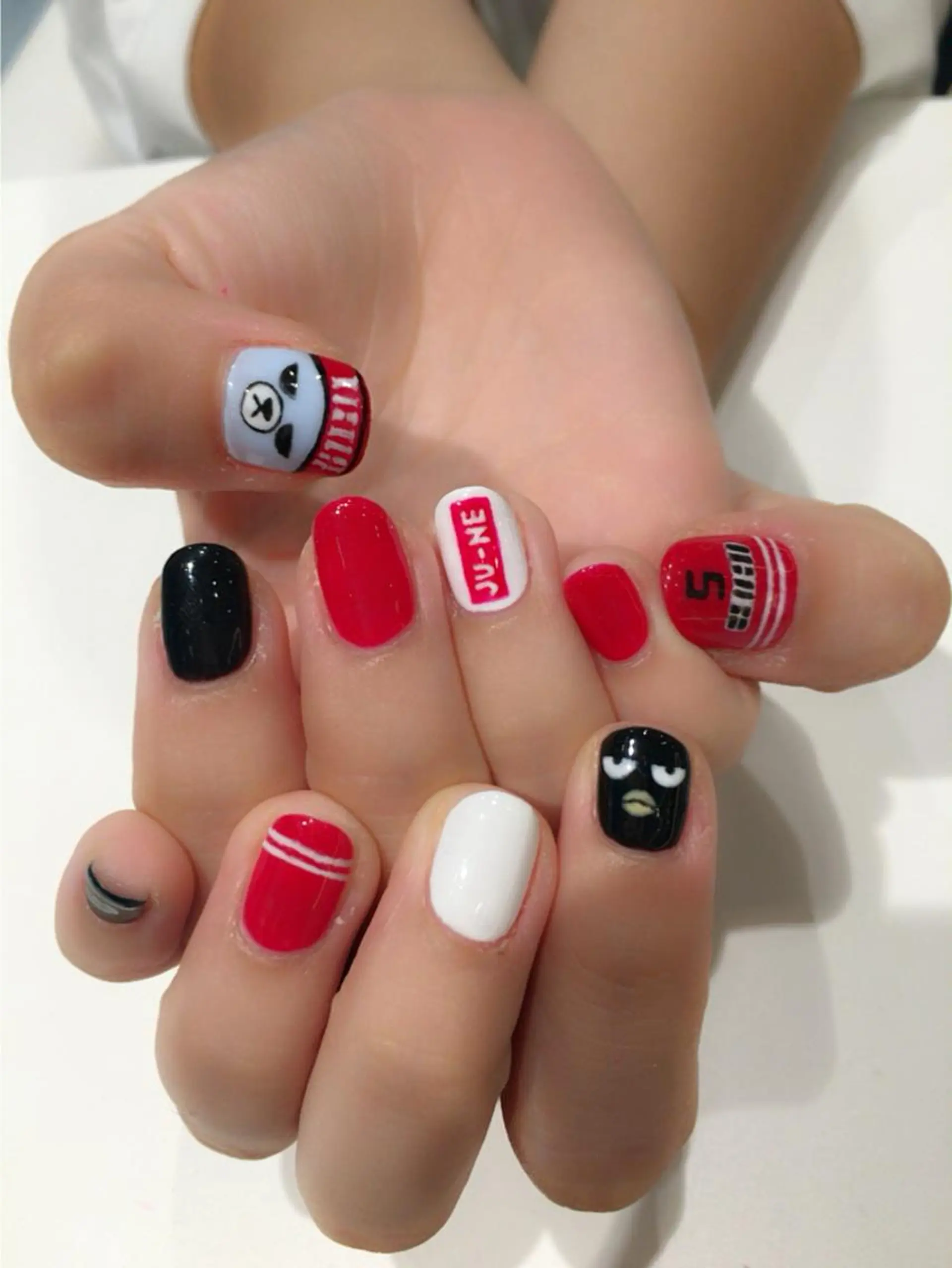 ネイル 山藤 萌永のネイルデザイン