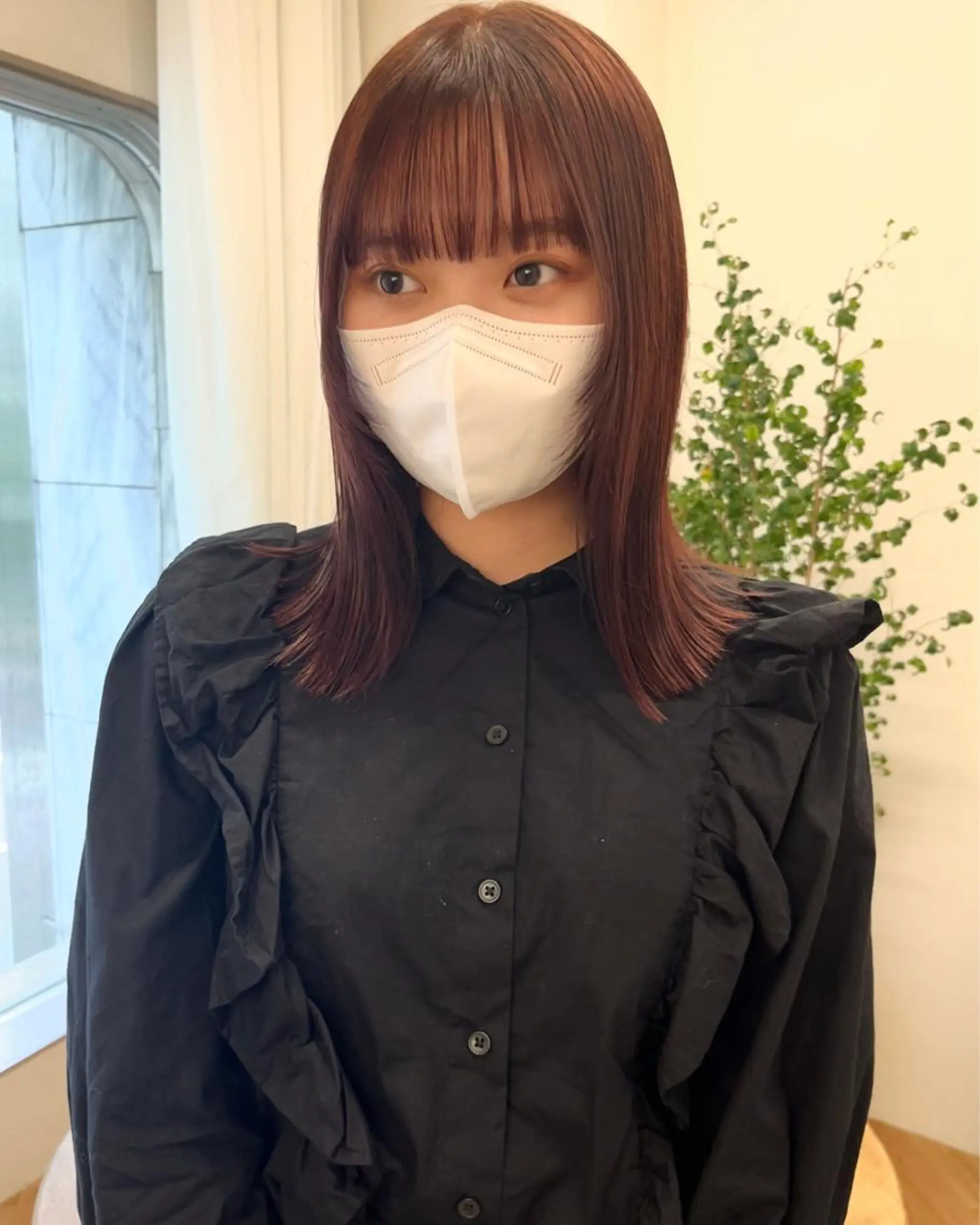 ミディアム カラー 顔まわりレイヤー レイヤーカット 西山 紗耶香🪽 透明感カラー/ボブのヘアスタイル