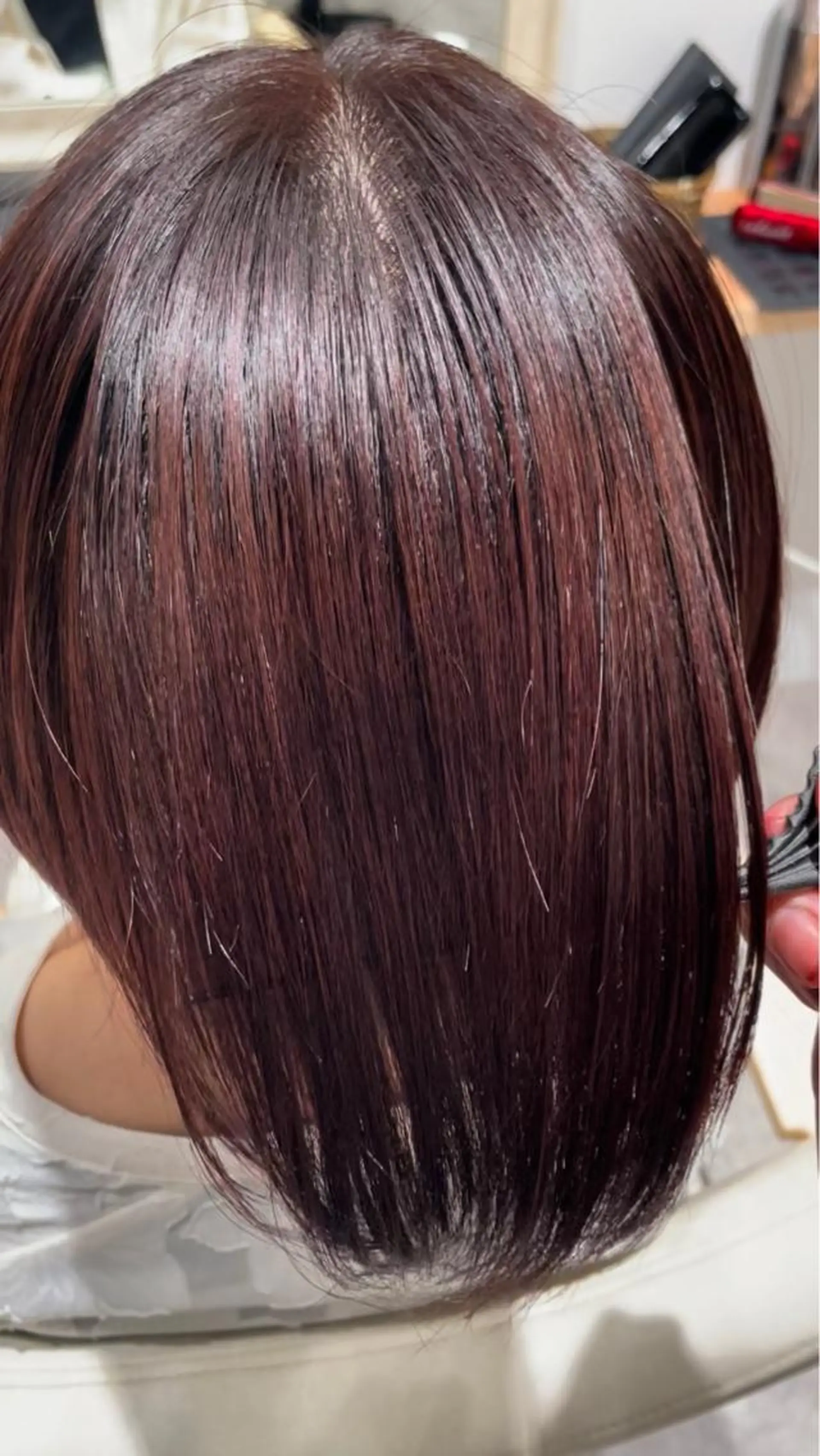 ショート カラー 髪質改善 ヘアカラー ハイトーン🦄ネイル 💞のぶちのネイルデザイン