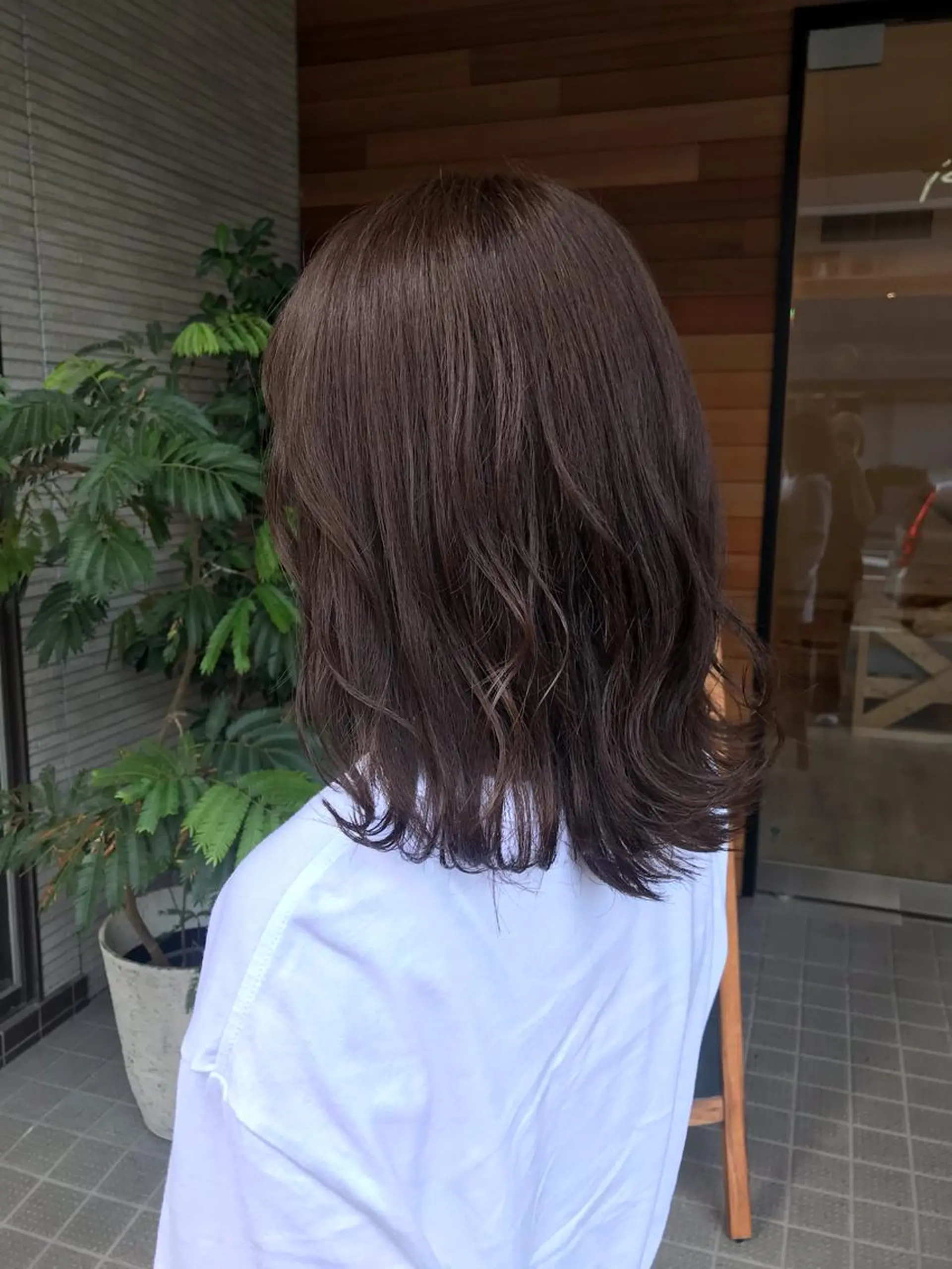 セミロング 透明感カラー wacoのヘアスタイル