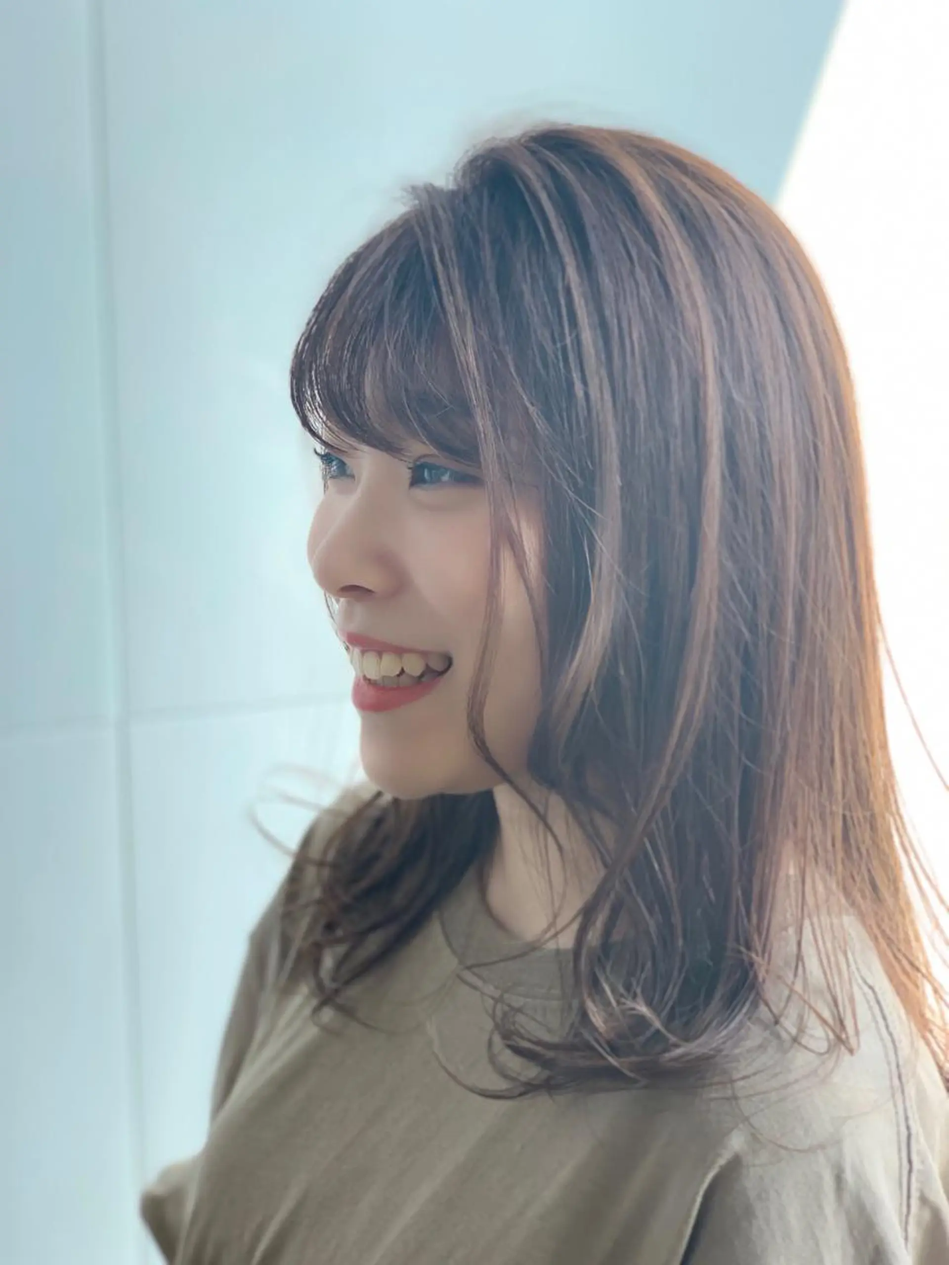 セミロング カット ヘアカラー slow所属・名取 純平のヘアスタイル