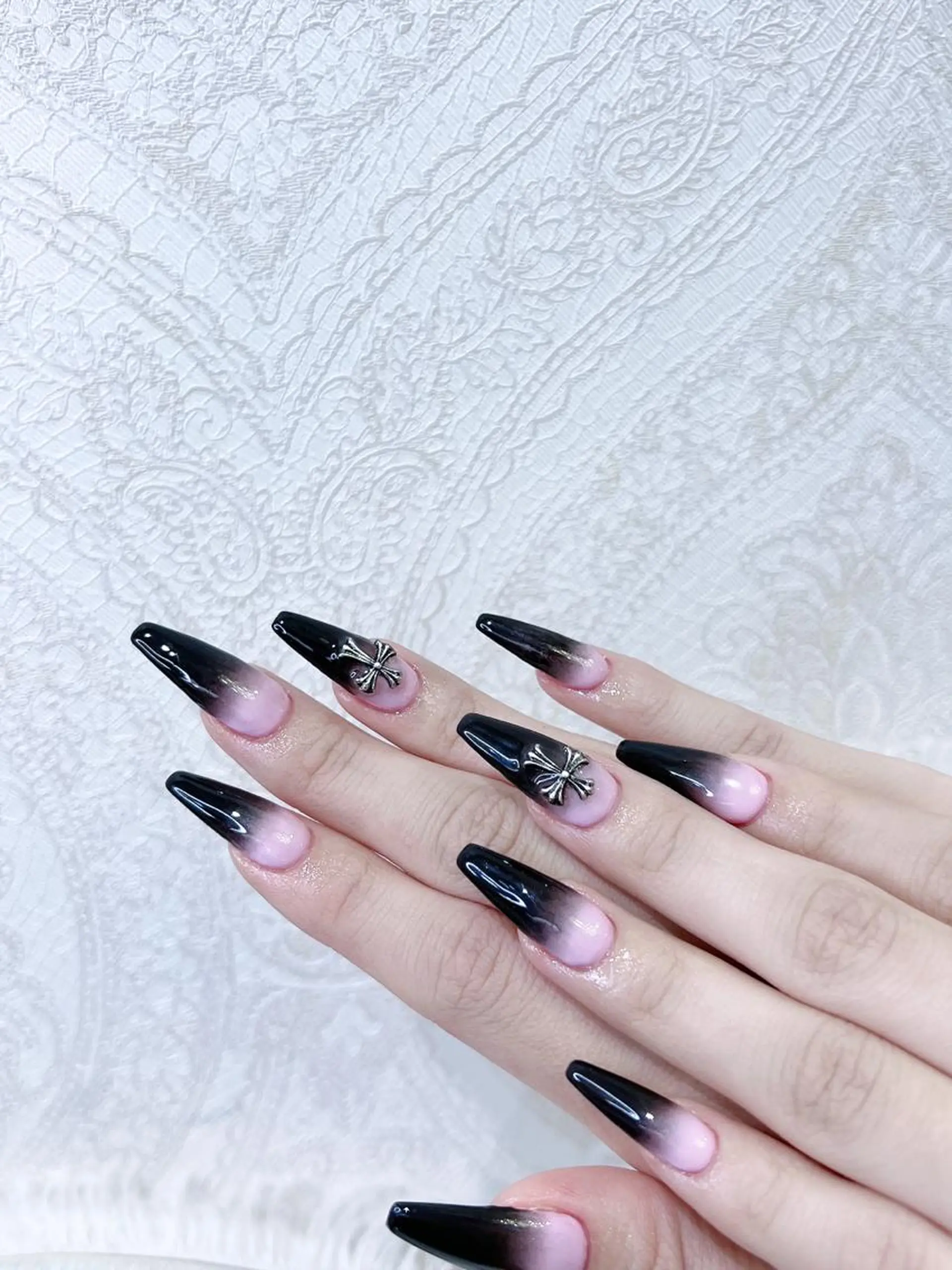 ネイル グラデーション Ubuntu🎀 ネイルサロン✨のネイルデザイン