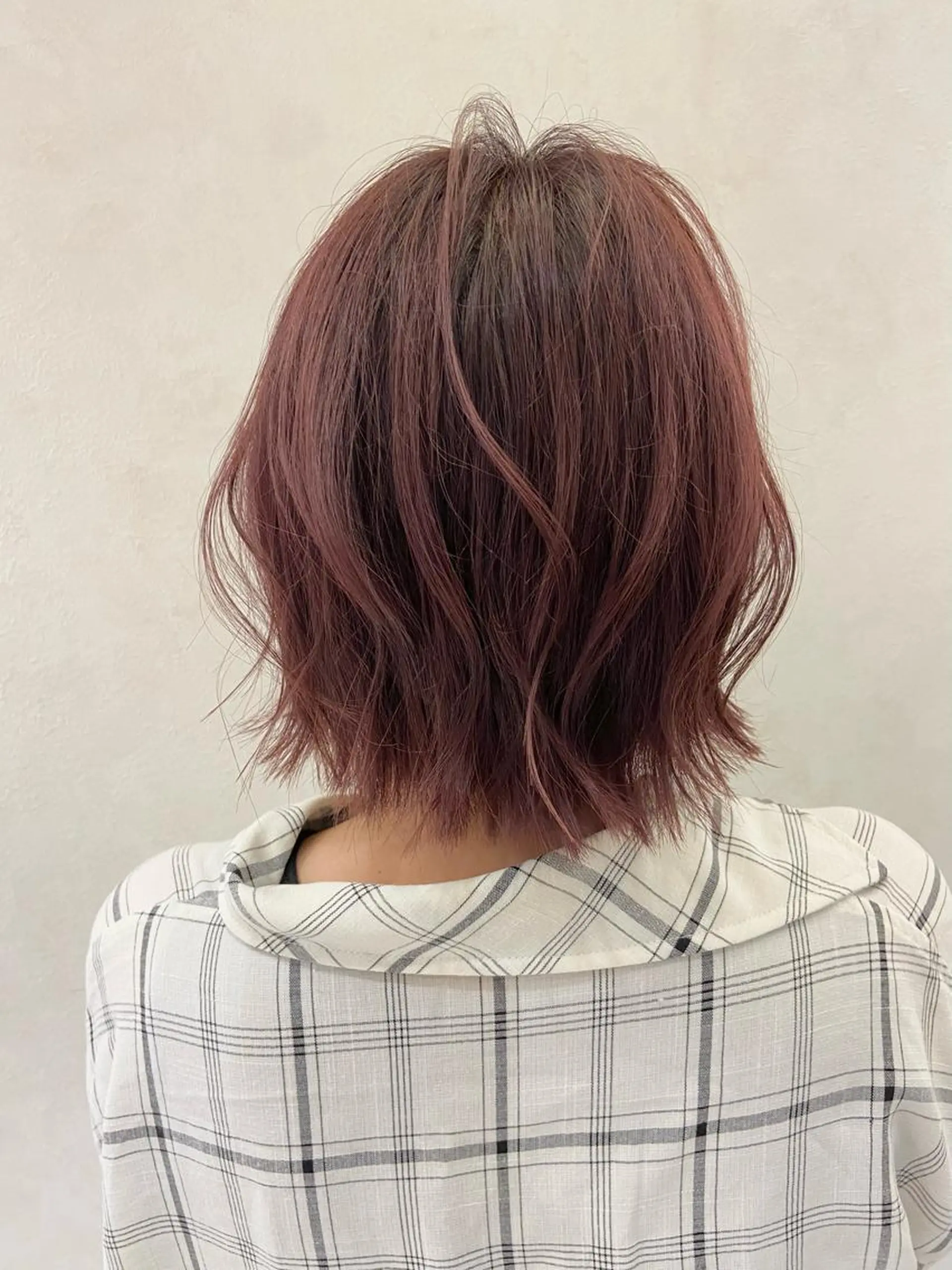 ミディアム カラー パーマ ヘアアレンジ メンズ キッズ ネイル マツエク・マツパ アイブロウ カット ヘアカラー ヘアセット Stockオーナー 古田翔平のヘアスタイル