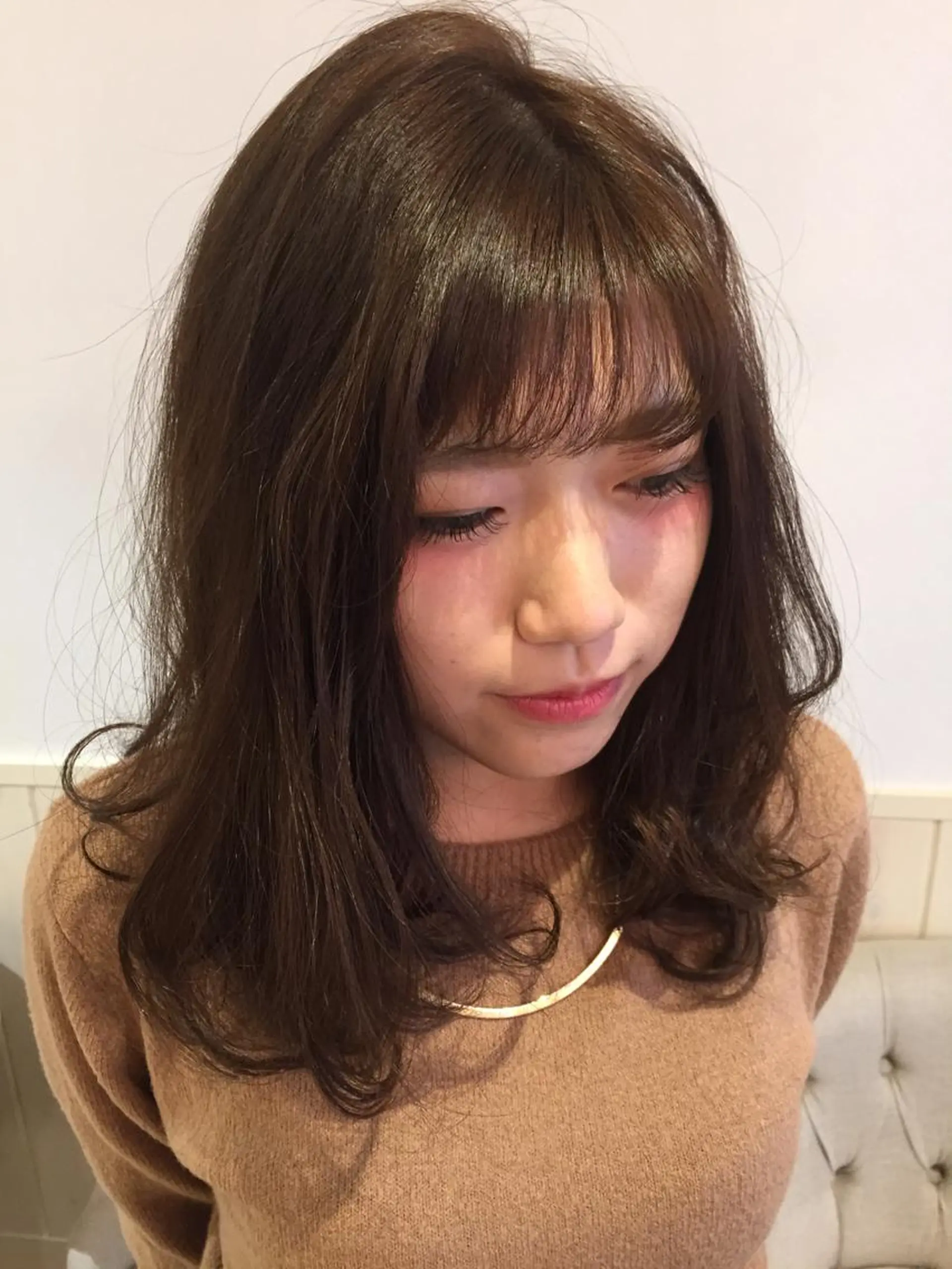 ミディアム セミロング ロング カラー シースルーバング ヘアカラー トリートメント ZOA classic hair所属・東 みのりのヘアスタイル